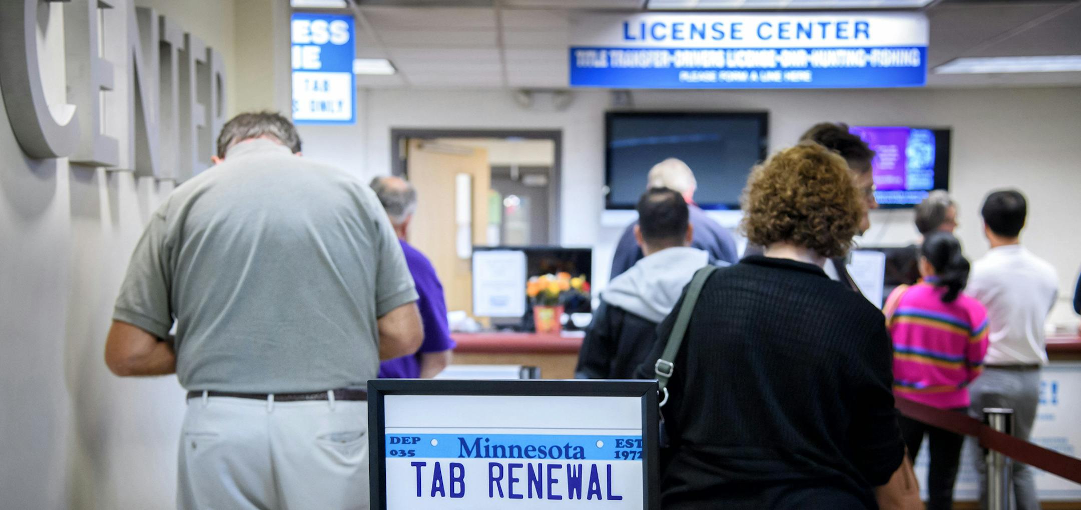 The South Saint Paul Quick-Serv License Center. ] GLEN STUBBE &#x2022; glen.stubbe@startribune.com Thursday, September 28, 2017 Eleven weeks into the rollout of a system upgrade for Minnesota's vehicle licensing system, major problems are persisting at offices around the state. Vehicle dealerships can't get the right paperwork to get cars off the lot, people with disabilities can't get their specialized plates and legislative hearings on the matter have turned into an hours-long discussion of th