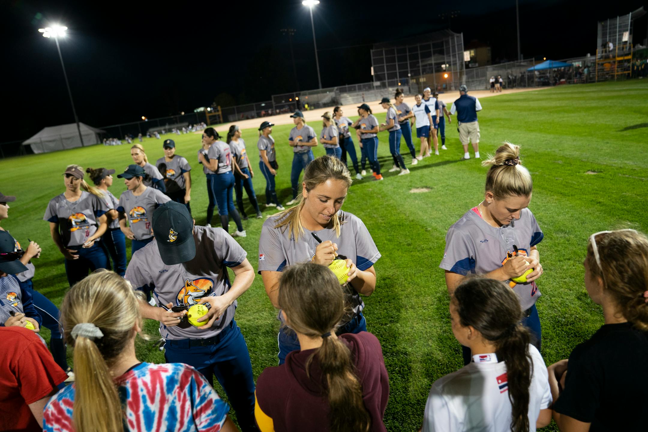 The Aussie Peppers signed autographs for fans after a game against the Canadian Wild in North Mankato, Minn. Wednesday, July 3, 2019. ] RENEE JONES SCHNEIDER ¥ renee.jones@startribune.com