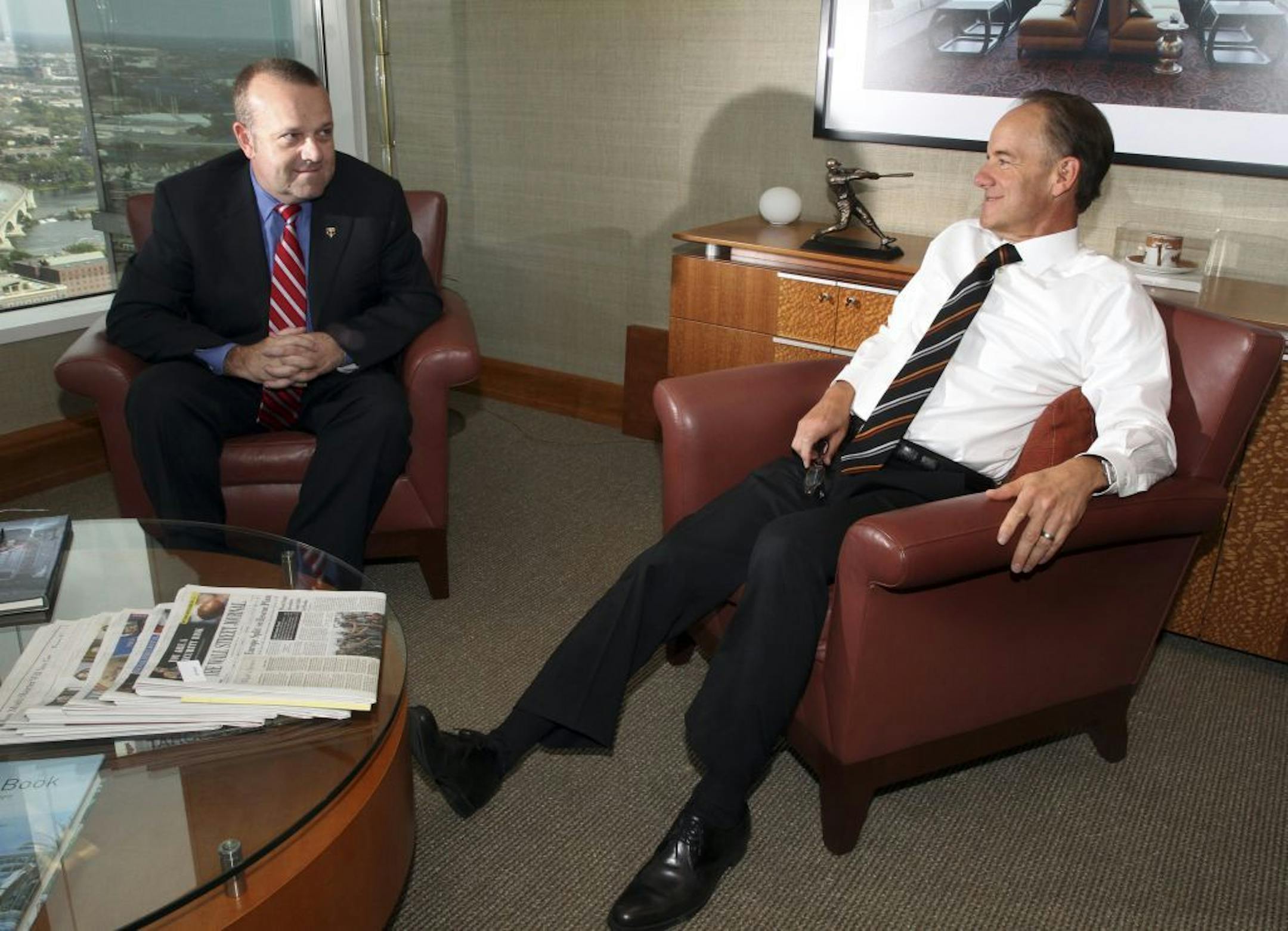 Dave St. Peter and Twins owner Jim Pohlad in Pohlad's office in 2011.