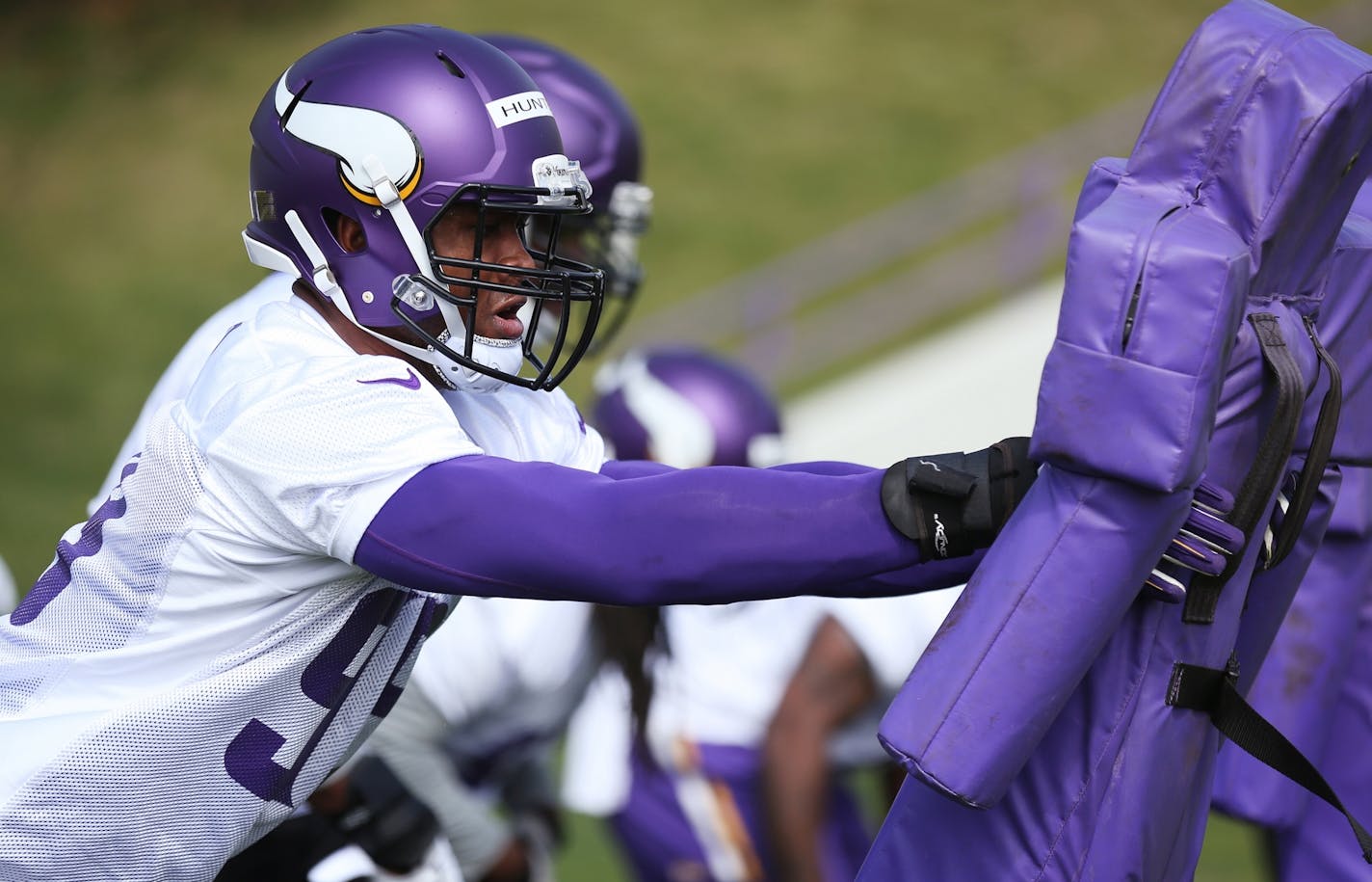 Danielle Hunter practices during Vikings 2015 rookie minicamp