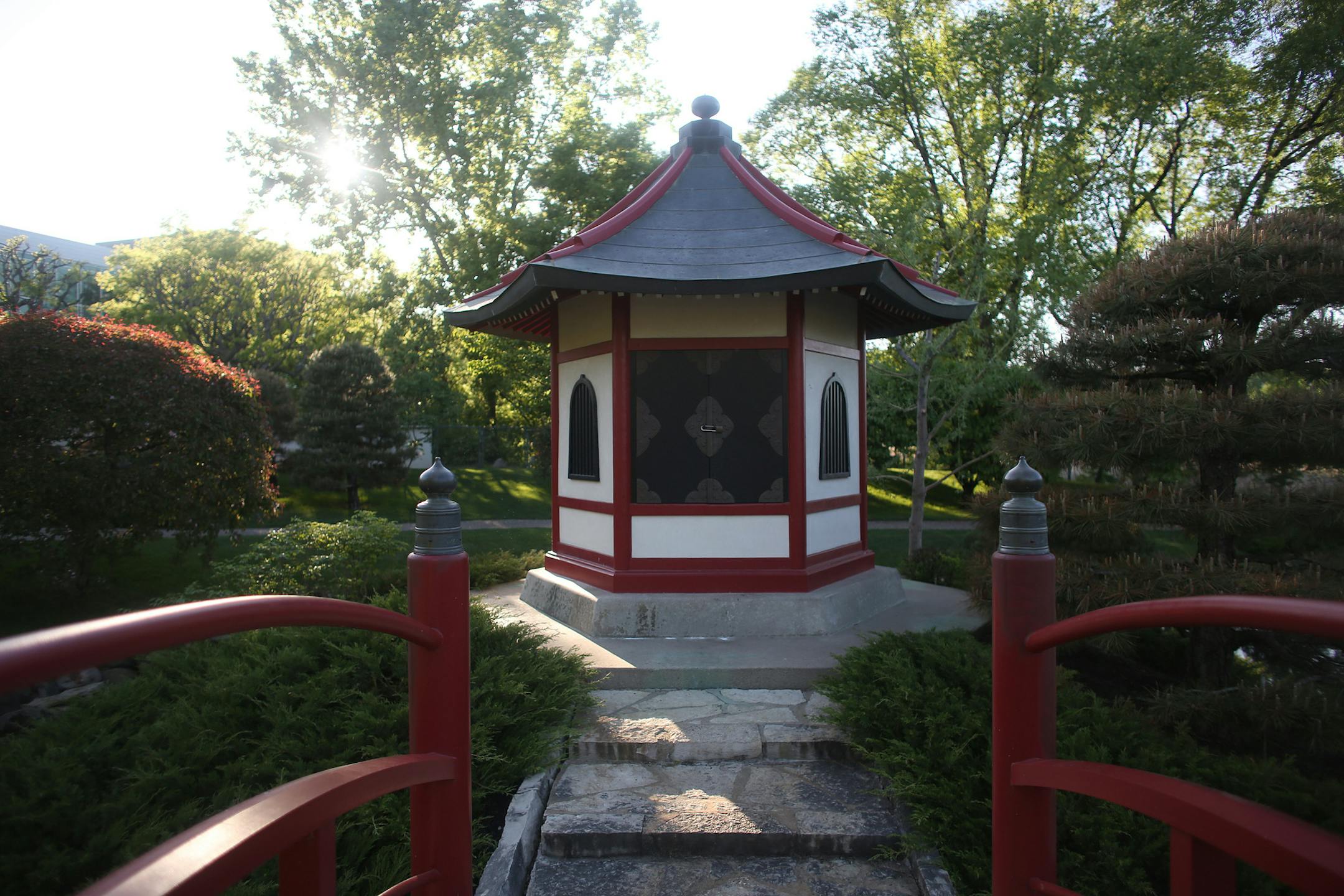 Japanese Gardens at Normandale Community College ] (KYNDELL HARKNESS/STAR TRIBUNE) kyndell.harkness@startribune.com Japanese Gardens at Normandale Community College in Bloomington, Min. Thursday, May 29, 2014.