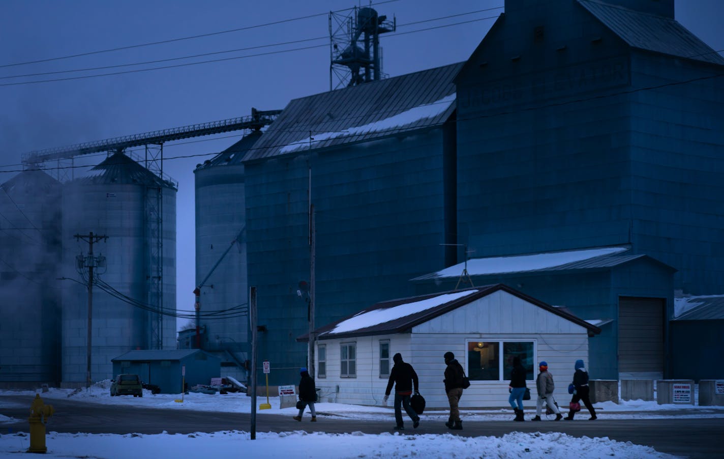 Shift workers arrived at a chicken processing plant in Charles City, Iowa, part of Floyd County, which voted for Donald Trump after backing a string of Democrats.