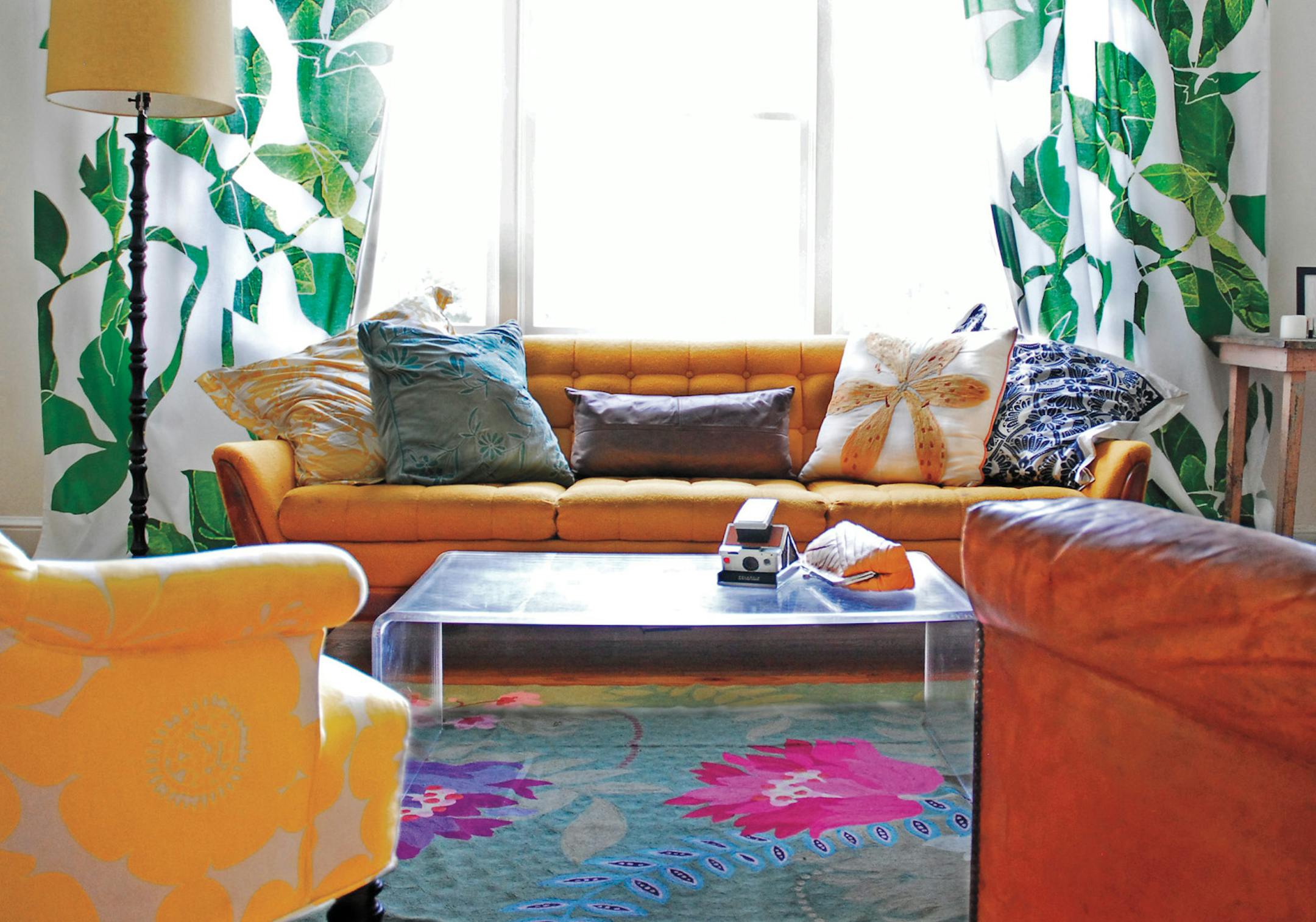 Credit: Joy Thigpen Interior from "Design Sponge" by Grace Bonney.