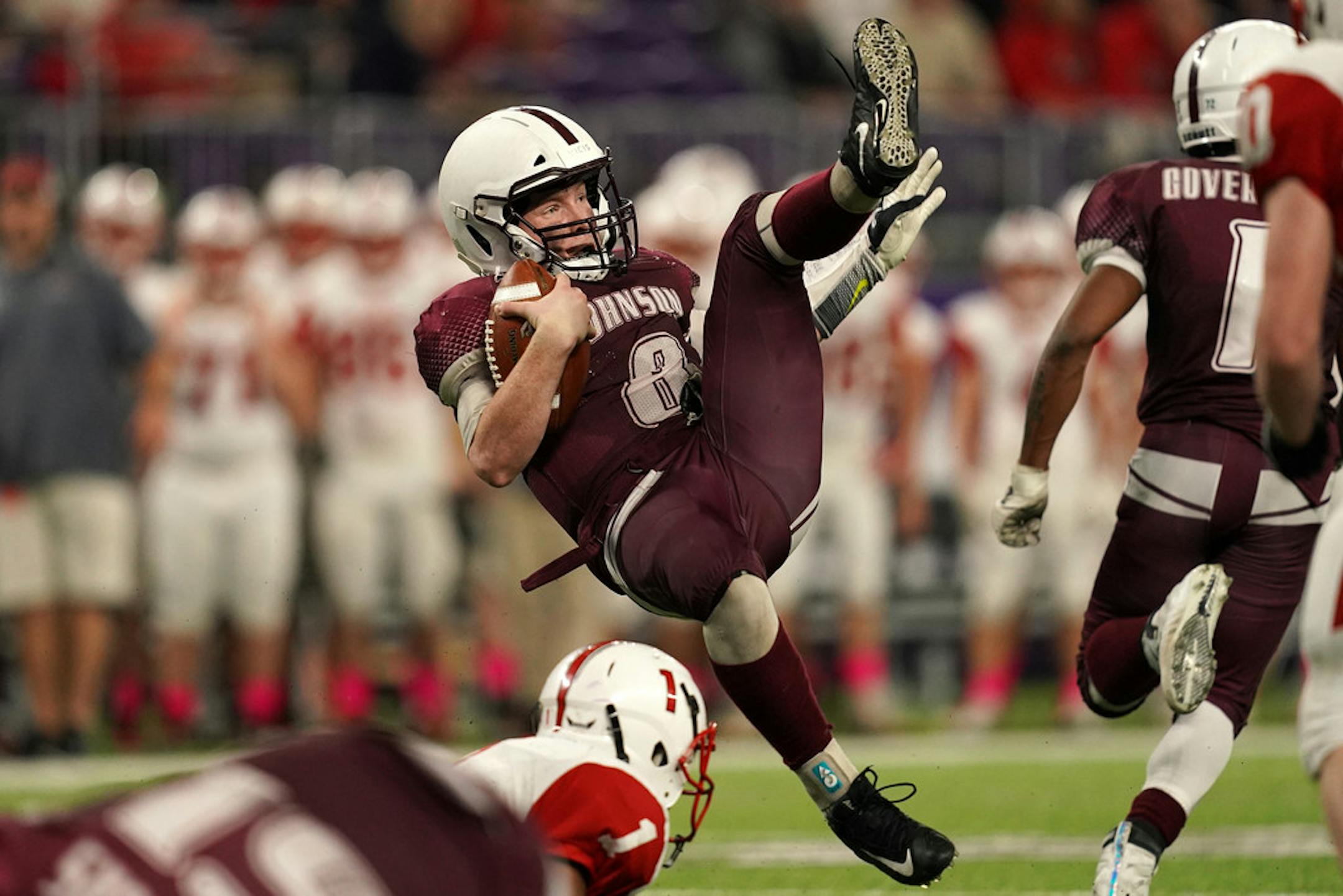 St. Paul Johnson quarterback Joey Moberg (8) returns to lead the state tournament semifinalist Governors this season, starting with a matchup against Class 2A power Minneapolis North. Photo: ANTHONY SOUFFLE • anthony.souffle@startribune.com