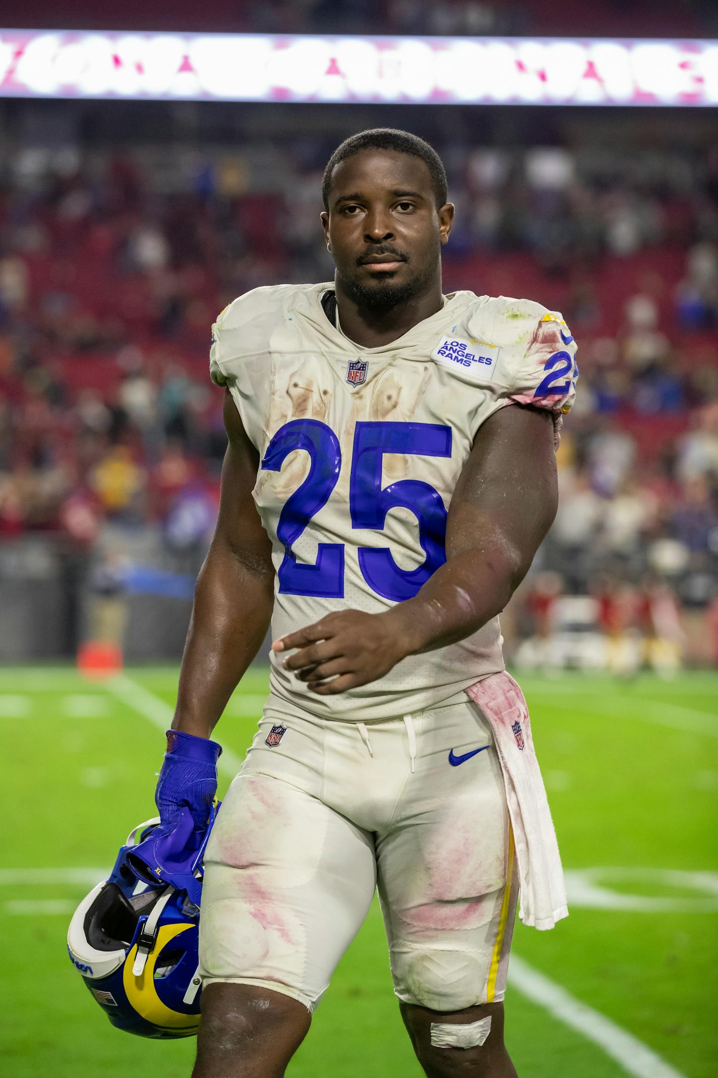 Running back (25) Sony Michel of the Los Angeles Rams against the Arizona Cardinals in an NFL football game, Monday, Dec. 13, 2021, in Glendale, AZ. The Rams defeated the Cardinals 30-23. (AP Photo/Jeff Lewis)