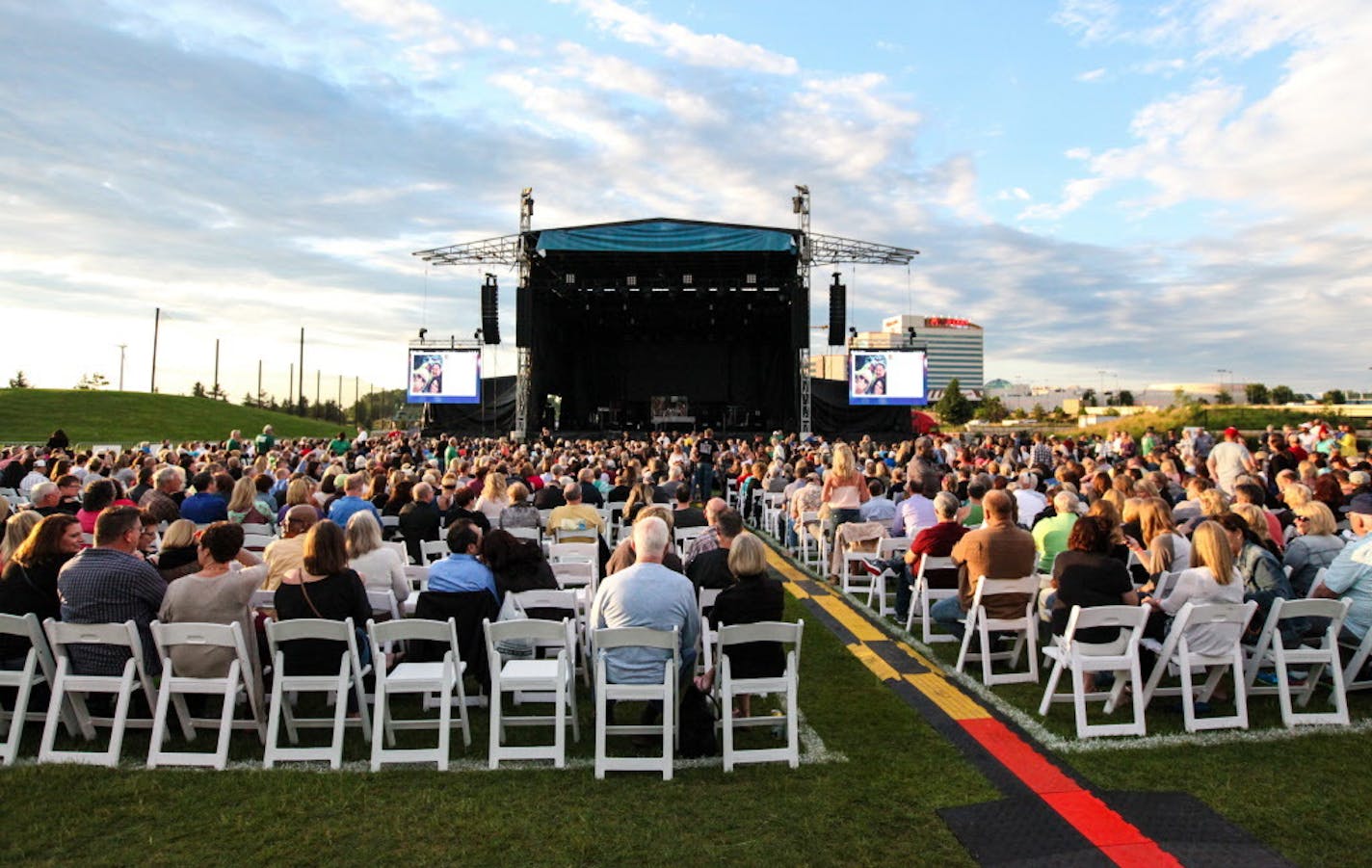 The Mystic Amphitheater. ] XAVIER WANG � xavier.wtian@gmail.com Lionel Richie, American singer, songwriter, actor and record producer, is giving a concert Thursday June 22, 2017 at Mystic Amphitheater. ORG XMIT: MIN1706222146400173