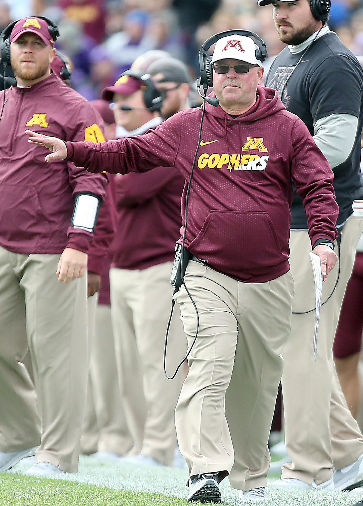 Minnesota's Jerry Kill made his way down the sideline in the first quarter as Minnesota took on the Northwestern Wildcats at Ryan Field, Saturday, October 3, 2015 in Evanston, IL. ] (ELIZABETH FLORES/STAR TRIBUNE) ELIZABETH FLORES &#x2022; eflores@startribune.com