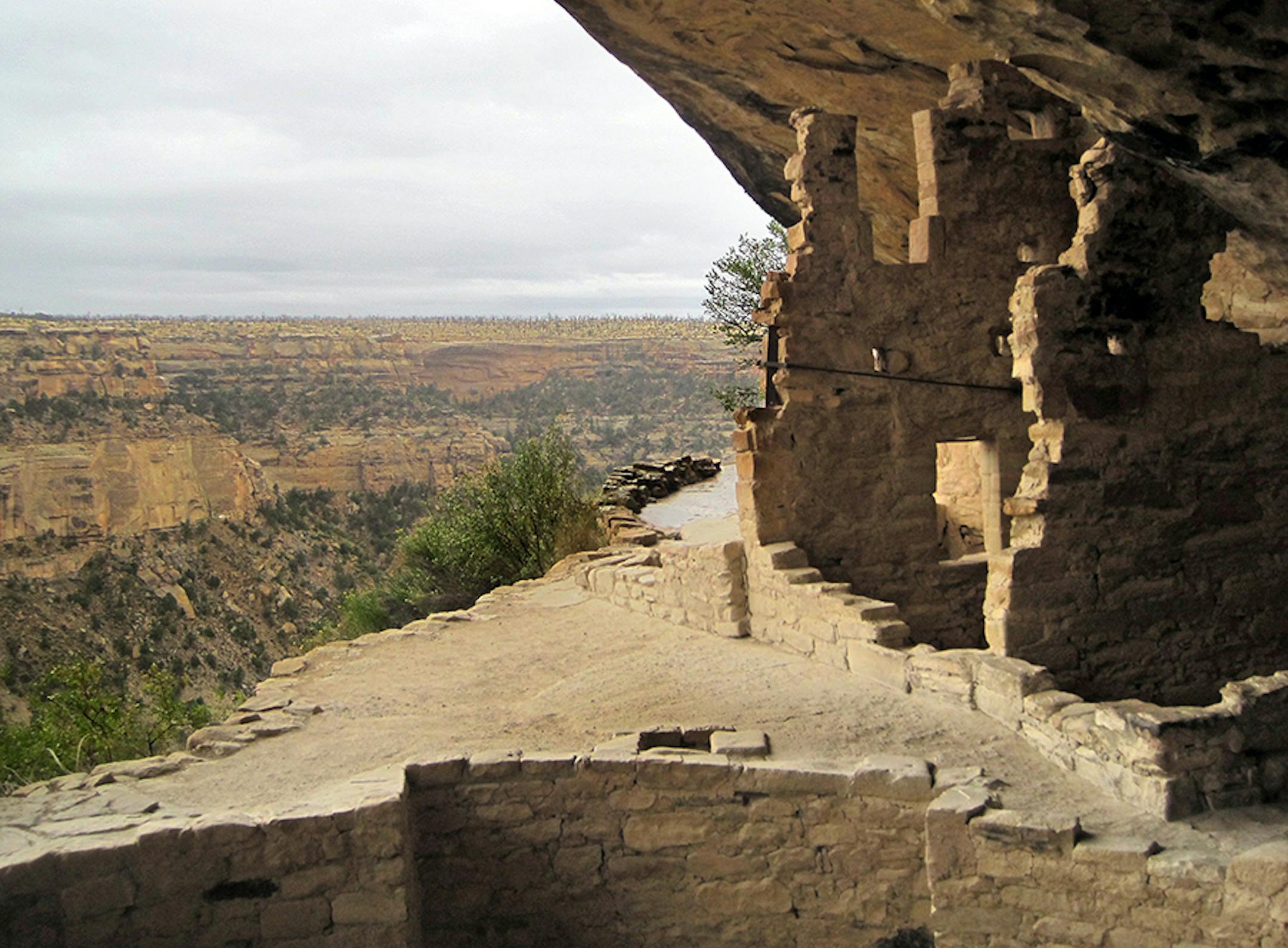 There are two cliff dwellings at Tonto National Monument, representing what was once hundreds of such communities in the area.