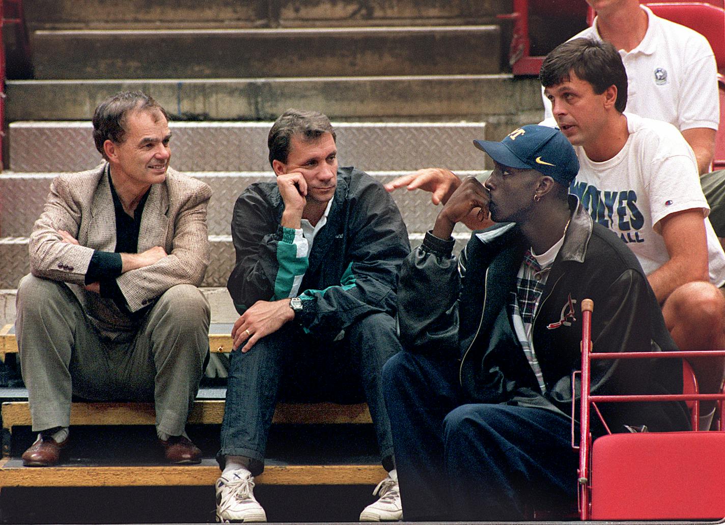 Flip Saunders, center, welcomed Wolves' first-round pick Kevin Garnett in 1995, along with Glen Taylor and Kevin McHale.