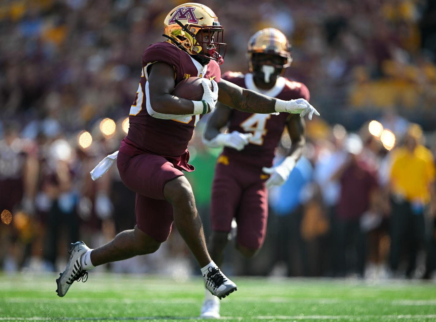 Minnesota Gophers running back Zach Evans (26) rushes the ball for a touchdown against the Louisiana-Lafayette Ragin Cajuns in the third quarter Saturday, Sept. 30, 2023 at Huntington Bank Stadium in Minneapolis, Minn. ] AARON LAVINSKY • aaron.lavinsky@startribune.com