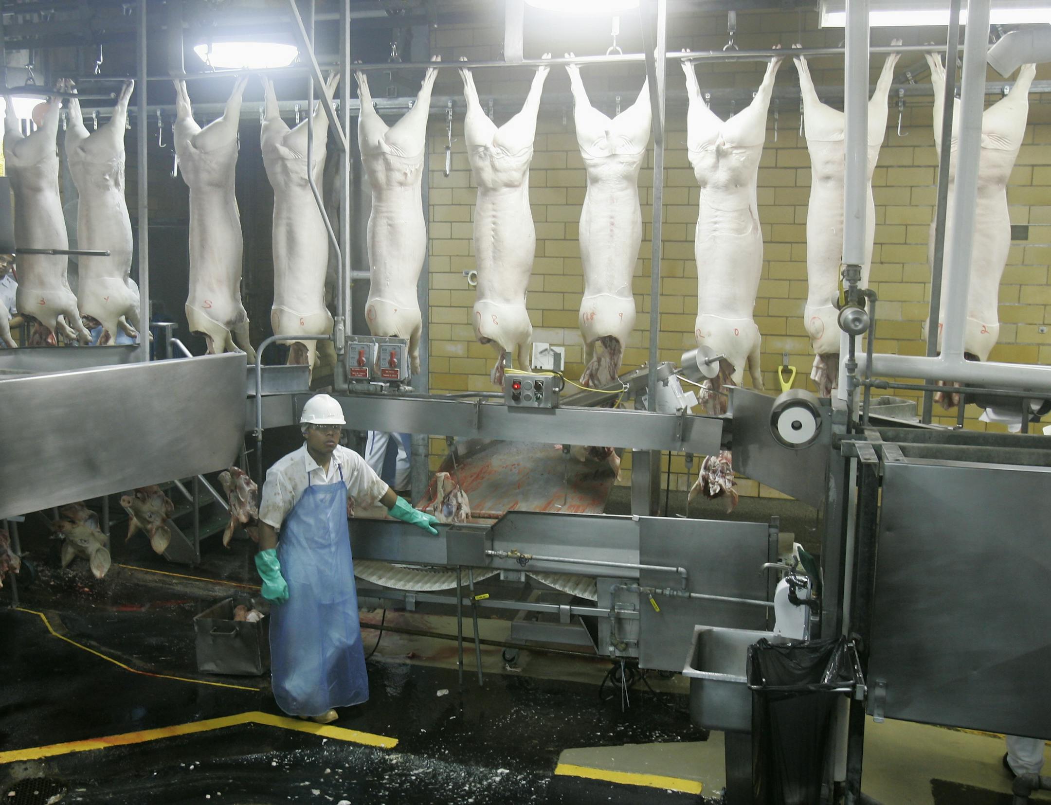 The Hormel pork processing plant in Fremont, Neb., Tuesday, July 8, 2008.(AP Photo/Nati Harnik) ORG XMIT: NEOTK205