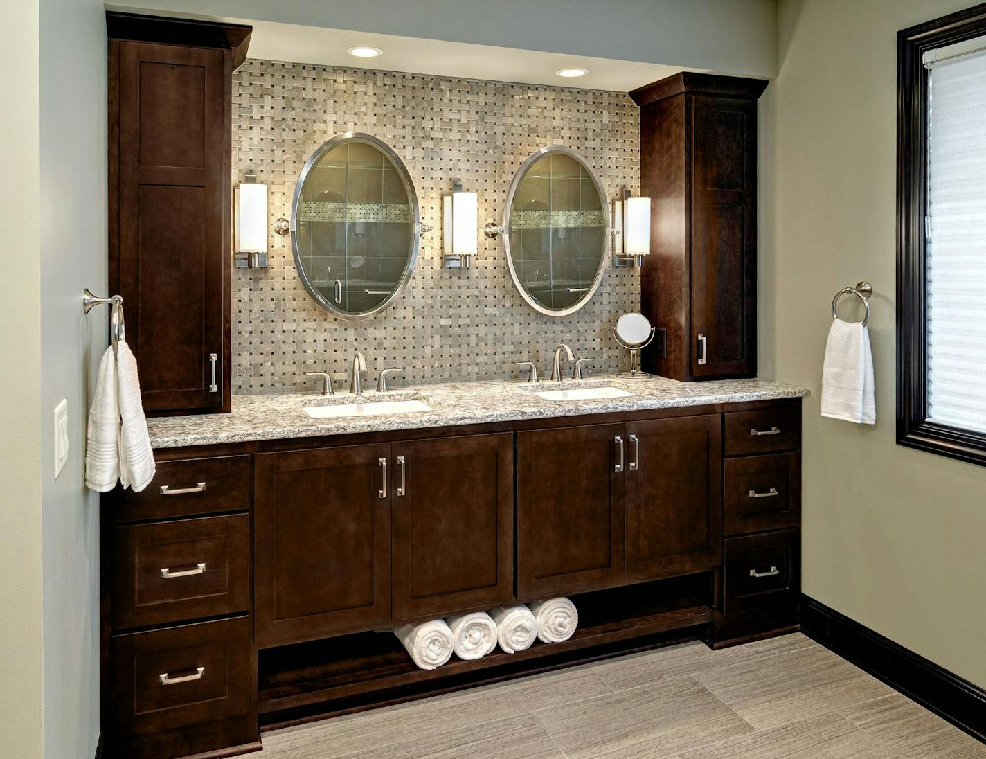 Hutchinson master bath