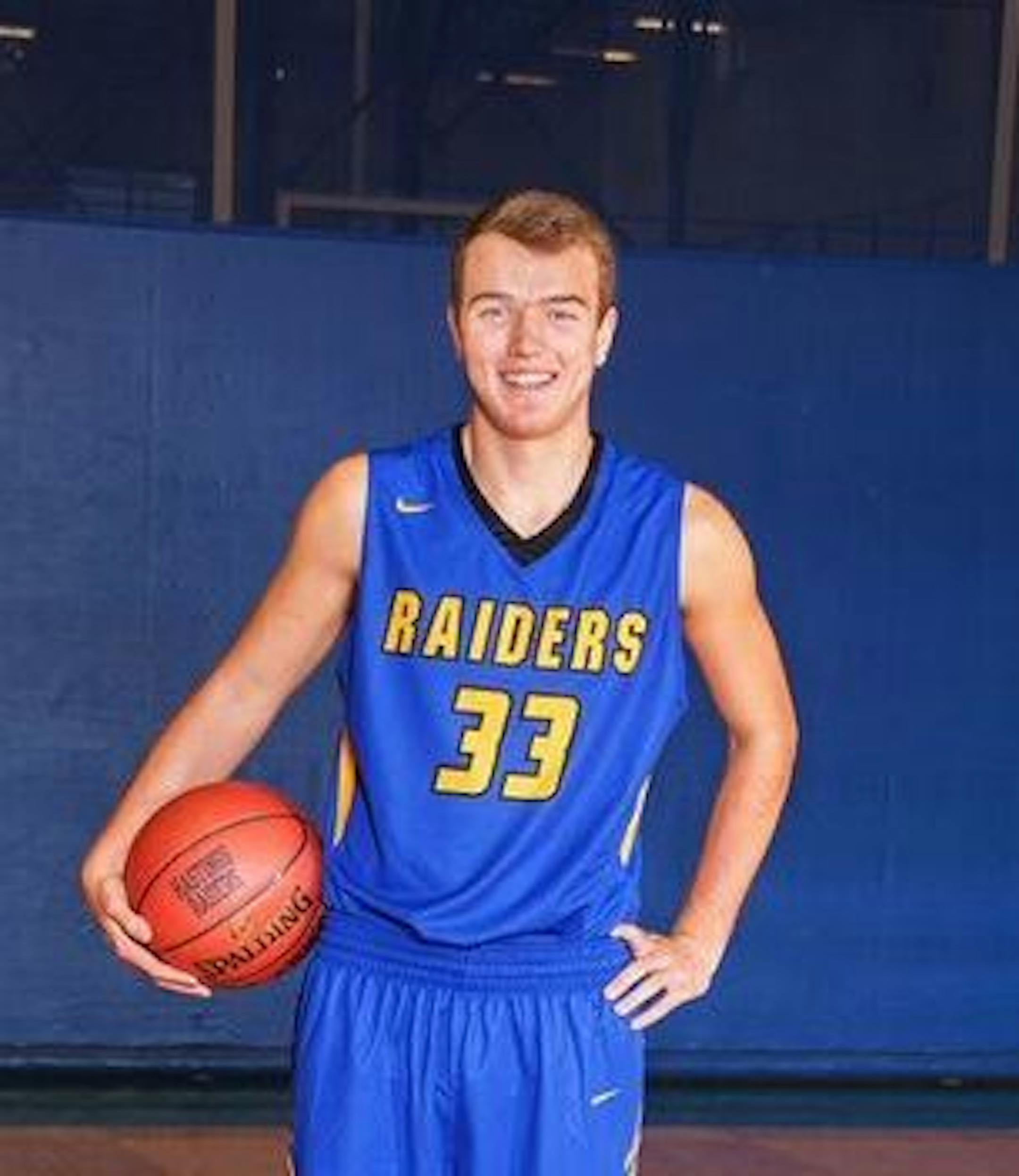 Brady Gullicks, Hastings basketball