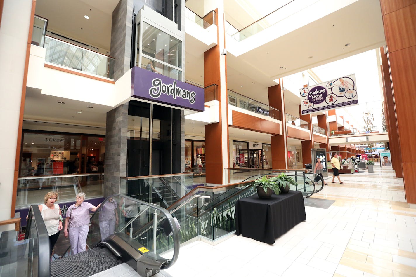 The Gordmans in Southdale Mall already has closed. The last two locations in the metro, in Burnsville and Woodbury, are set to close unless a buyer can be found. (JERRY HOLT/Star Tribune file photo)