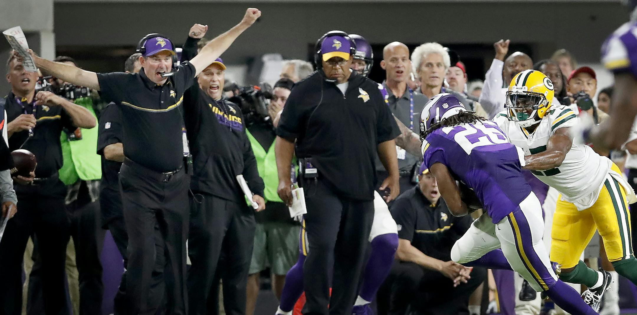 Vikings head coach Mike Zimmer reacted after Trae Waynes (26) intercepted a pass off of Green Bay Packers quarterback Aaron Rodgers in the fourth quarter. ] CARLOS GONZALEZ cgonzalez@startribune.com - September 18, 2016, Minneapolis, MN, US Bank Stadium, NFL, Minnesota Vikings vs. Green Bay Packers