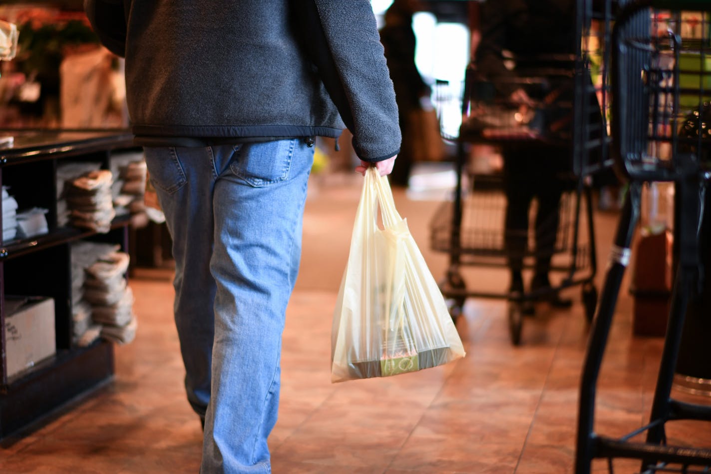 Kowalski's customers are given a choice of paper or plastic grocery bag. Many choose both depending on their purchased item and many bring their own reusable bags. ] GLEN STUBBE &#x2022; glen.stubbe@startribune.com Thursday, March 9, 2017 Kowalski's is one of the stores that was opposed to Minneapolis' plastic bag ban and has continued to oppose it in the Legislature. A handful of bills being considered at the Capitol this year appear to be targeted squarely at some new ordinances passed -- or i