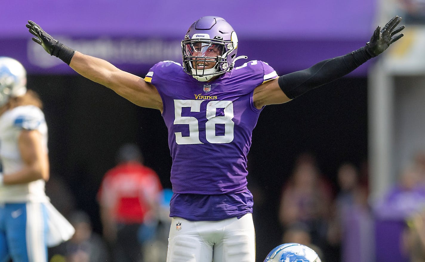 Vikings linebacker Jordan Hicks (58) celebrates stopping Lions running back D'Andre Swift (32) in the third quarter as the Minnesota Vikings take on the Detroit Lions at US Bank Stadium in Minneapolis, Minn., on Sunday, Sept. 25, 2022. ] Elizabeth Flores • liz.flores@startribune.com