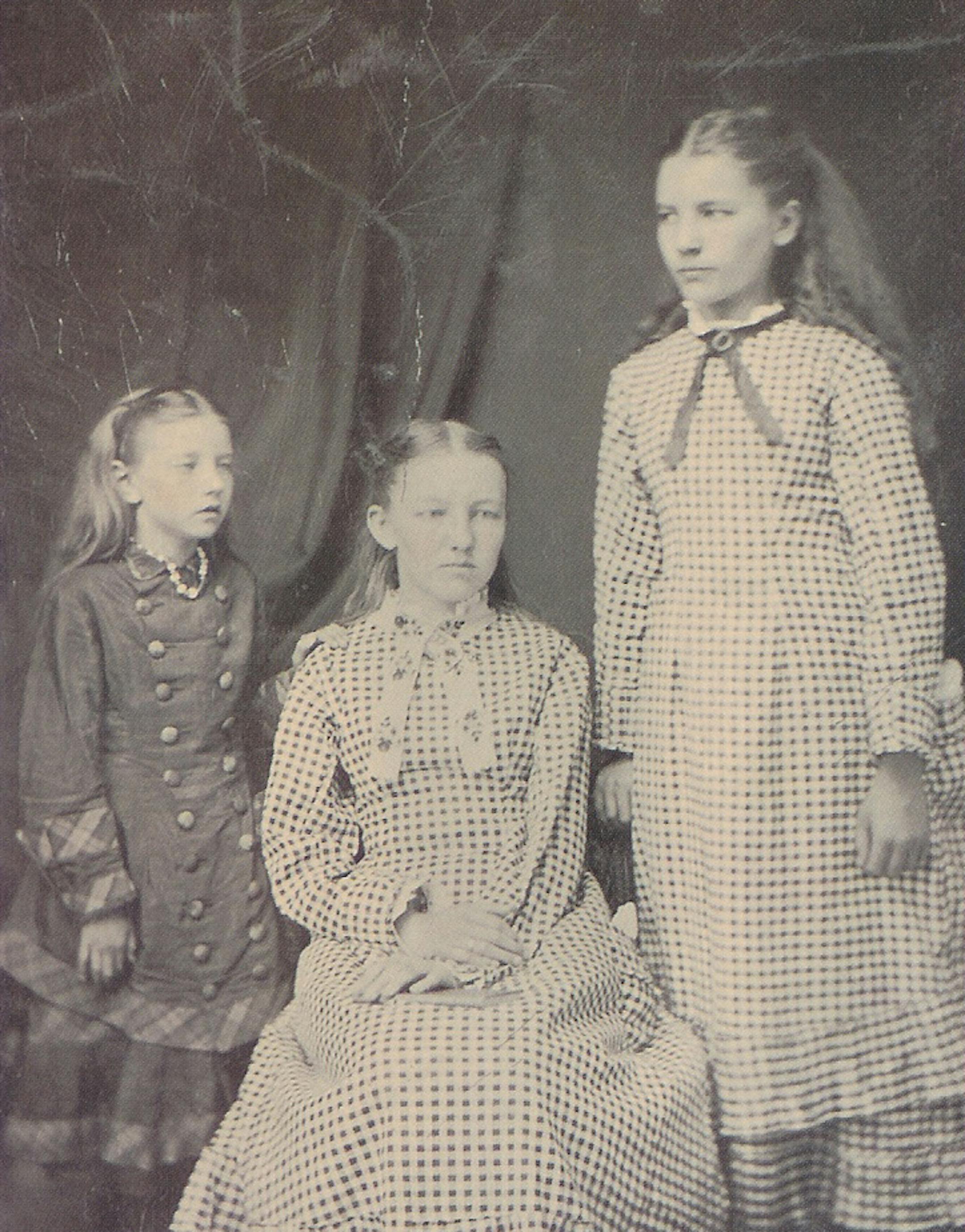 Carrie, Mary, and Laura Ingalls, ca 1879&#xf1;1881 Laura Ingalls Wilder Historic Home and Museum