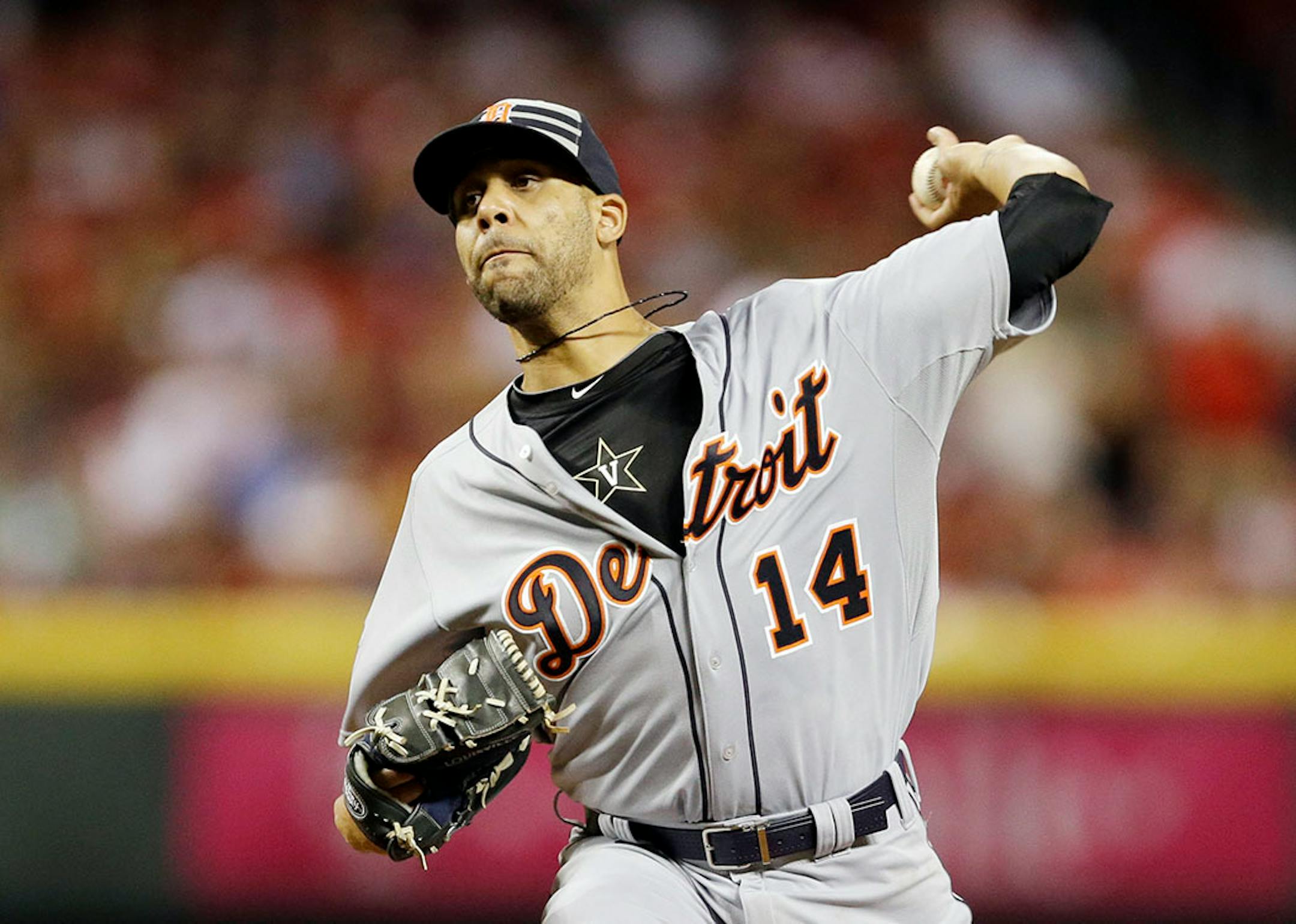 American League's David Price, of the Detroit Tigers, throws during the fourth inning of the MLB All-Star baseball game, Tuesday, July 14, 2015, in Cincinnati.