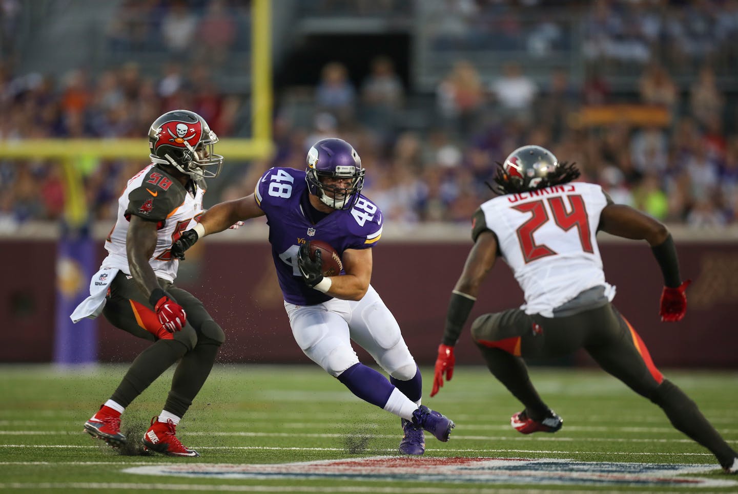 Vikings fullback Zach Line (48)