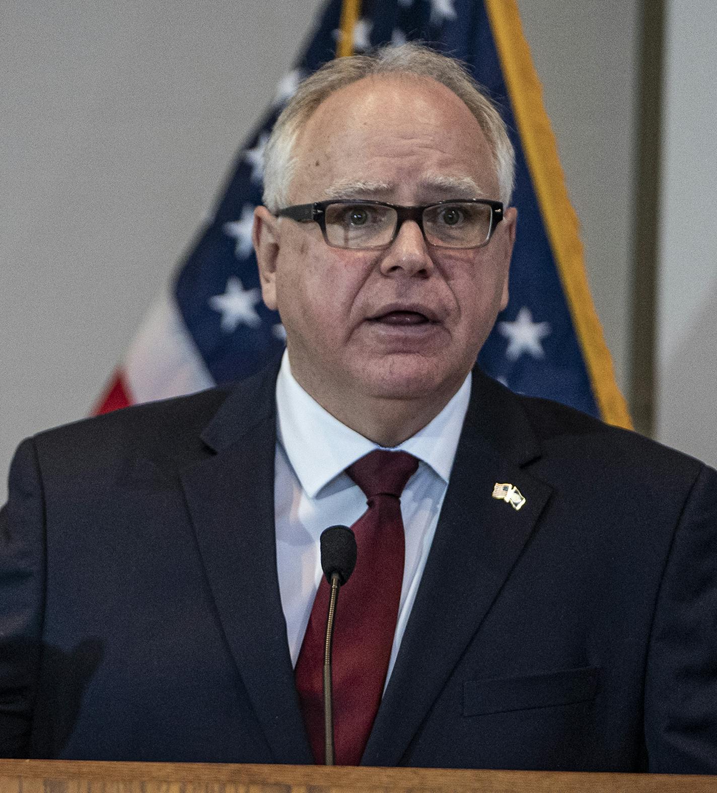 Governor Tim Walz signed Executive Order 20-02, authorizing the temporary closure of Minnesota K-12 schools to students in order for school administrators and teachers to make long-term plans for the continuity of educational and essential services during combat COVID-19 epidemic.] RICHARD TSONG-TAATARII &#xa5; richard.tsong-taatarii@startribune.com