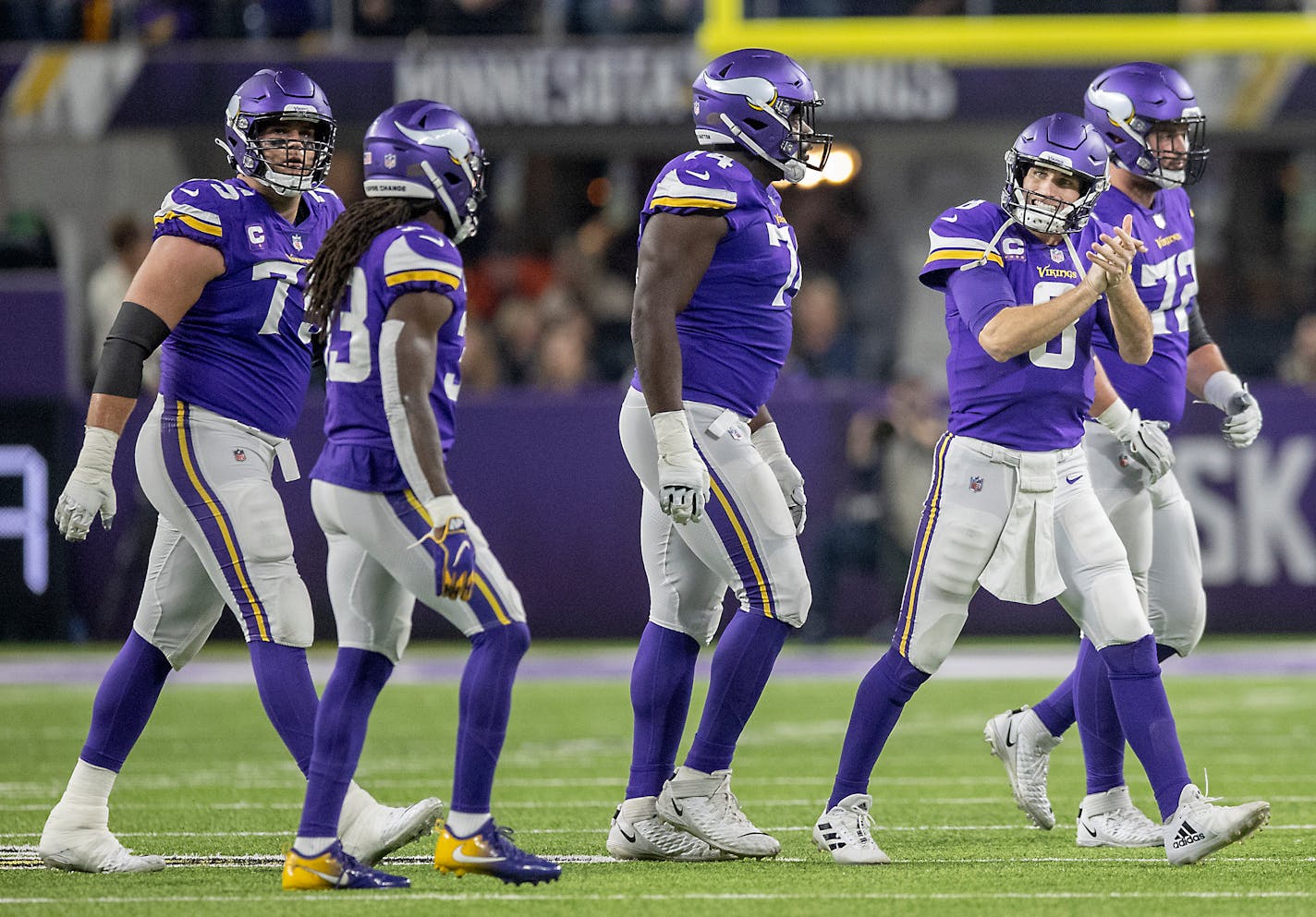 Vikings quarterback Kirk Cousins (8) showed his frustration after turning it over in downs during the first quarter, Sunday, Oct. 31, 2021 in Minneapolis, Minn. The Minnesota Vikings hosted the Dallas Cowboys at U.S. Bank Stadium. ] ELIZABETH FLORES • liz.flores@startribune.com