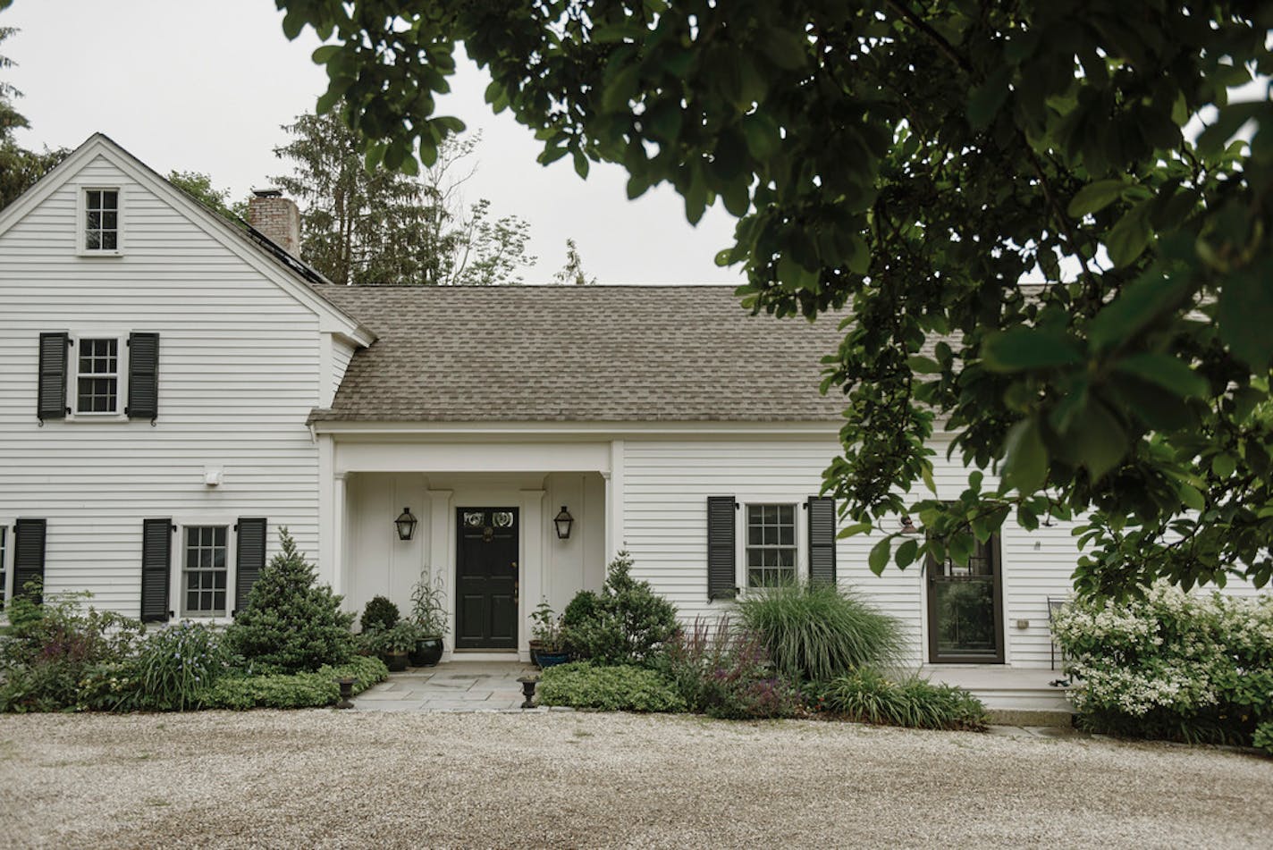 A circa-1760s farmhouse being restored by the ÒNew Kids on the BlockÓ star Jonathan Knight in Essex, Mass., June 25, 2021. Now 52, Knight is balancing touring with a reunited band and starring in ÒFarmhouse Fixer,Ó a home-renovation show on HGTV. (Tony Luong/The New York Times)