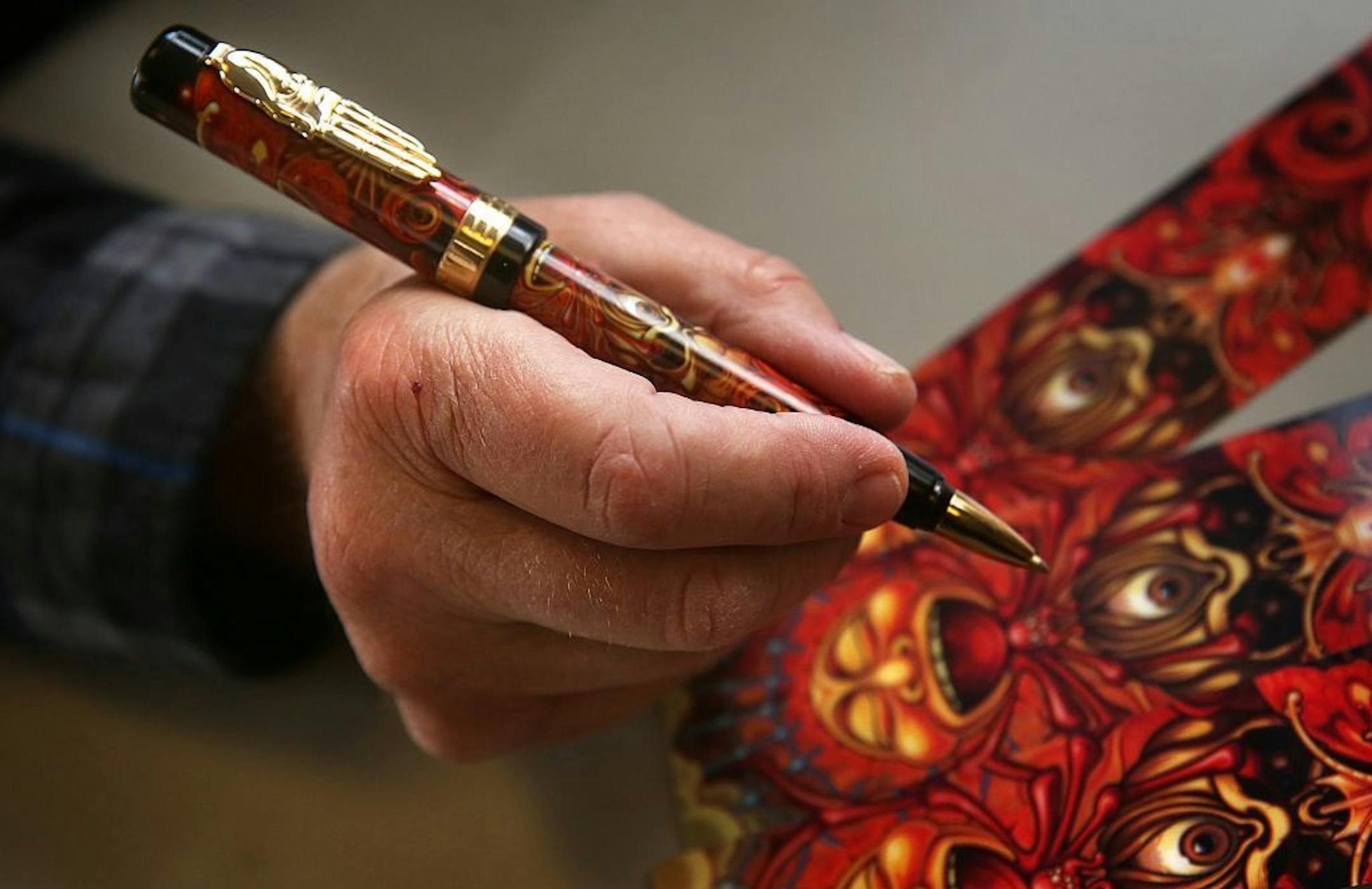 Barry Rubin had to shut down his pen store during the Recession. Now he's betting he can sell a high-end pen as art piece.