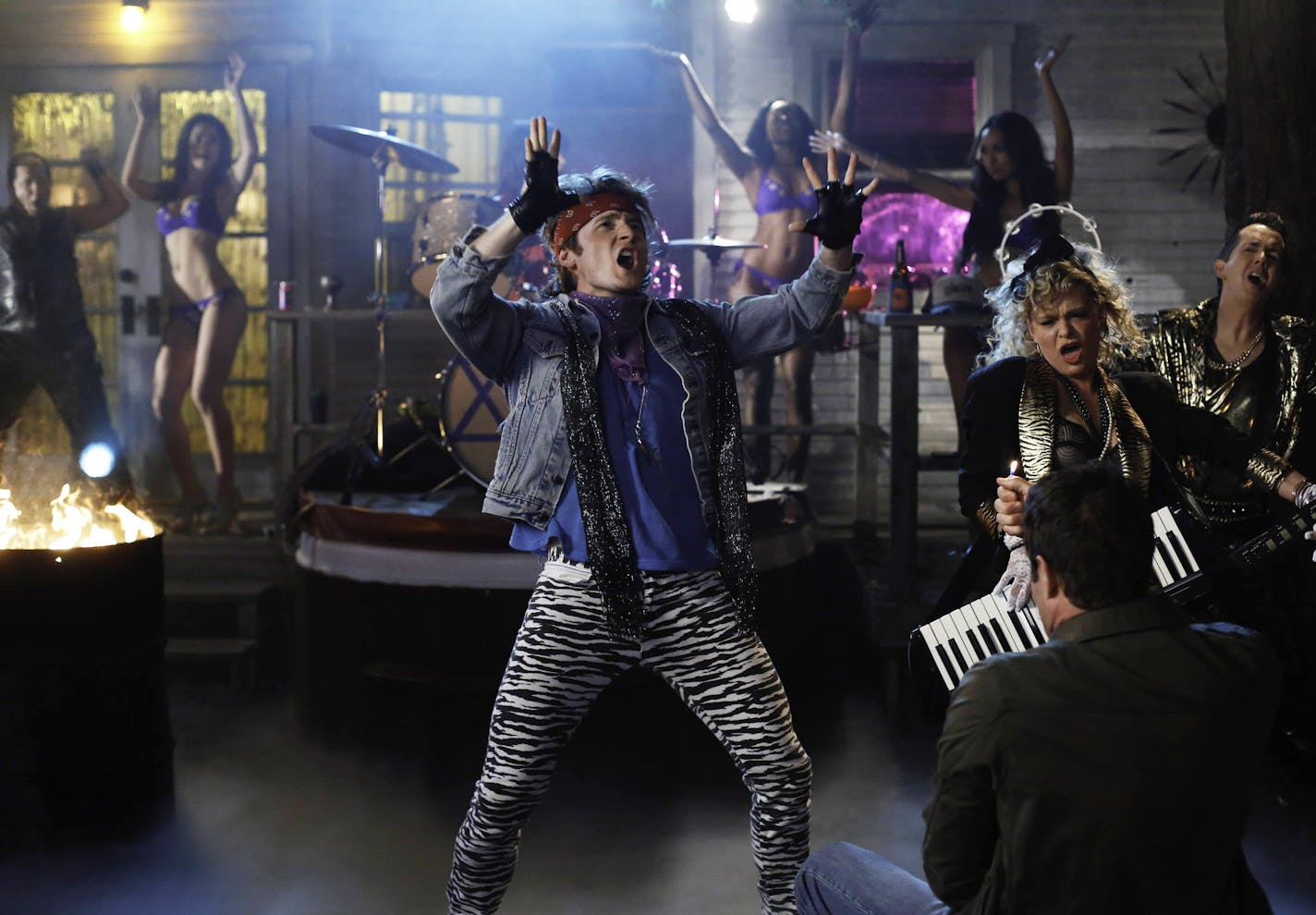 RAISING HOPE: The Chance family performs a musical number in the second part of the all-new one-hour Burt Mitzvah/Mother's Day season finale episode of RAISING HOPE airing on a special night Thursday, March 28 (9:00-10:00 PM ET/PT) on FOX. Pictured L-R: Lucas Neff, Martha Plimpton and Gregg Binkley. &#xa9;2013 Fox Broadcasting Co. CR: Beth Dubber/FOX