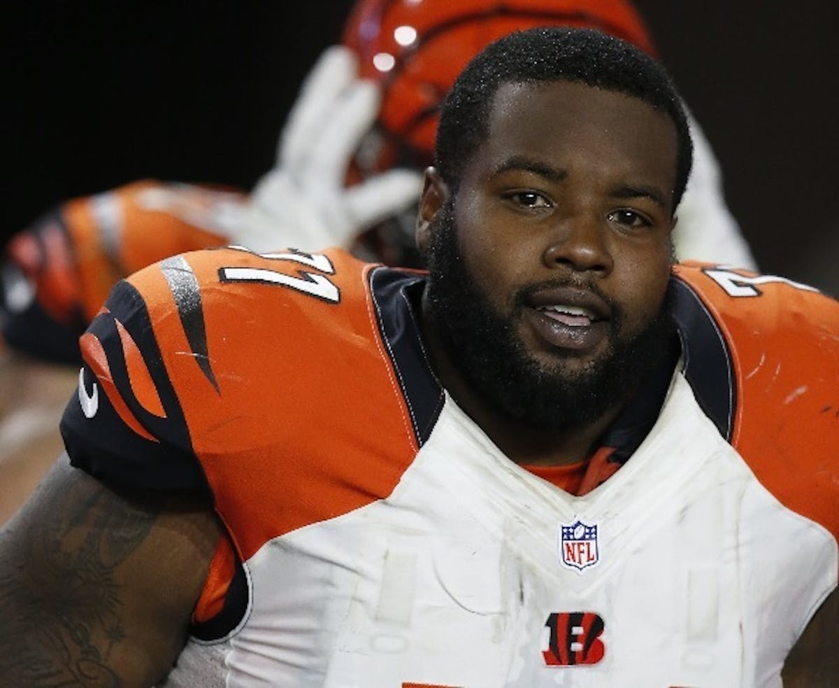 The Vikings played host to free-agent offensive tackle Andre Smith on Sunday and Monday, but they couldn't convince him to sign a contract before he l