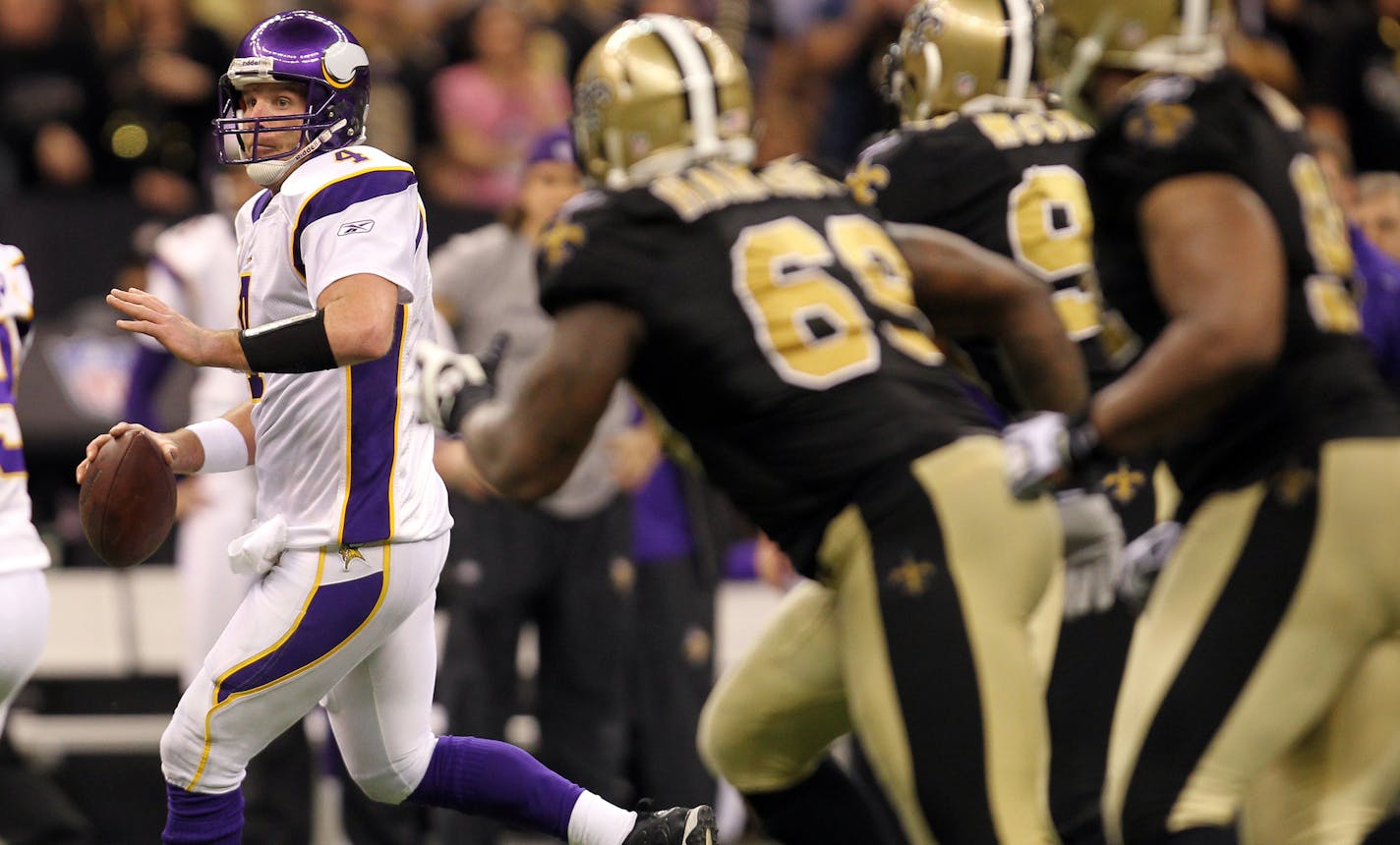 CARLOS GONZALEZ &#x2022; cgonzalez@startribune.com January 24, 2010 &#x2013; New Orleans, LA &#x2013; Louisiana Superdome &#x2013; NFL &#x2013; NFC Championship Game &#x2013; Minnesota Vikings vs. New Orleans Saints ] Vikings quarterback Brett Favre (4) looked for an open receiver but ended up throwing a pass across the field for a Tracy Porter interception in the fourth quarter. New Orleans beat Minnesota by a final score of 31-28 in Overtime.