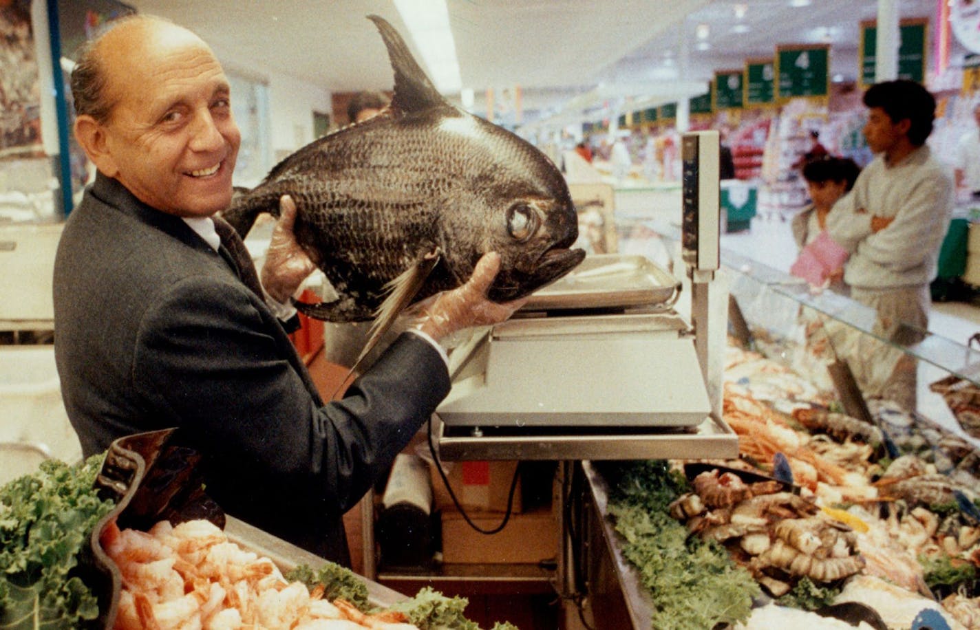 April 16, 1990 Hardly retired, Sid Applebaum displayed a 19-pound imported fish at the Rainbow Foods store near University and Snelling Avs. in St. Paul. April 22, 1990 Charles Bjorgen, Minneapolis Star Tribune