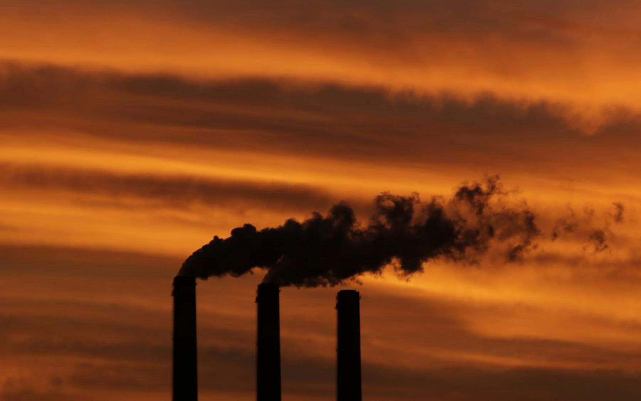 The Jeffrey Energy Center coal power plant near Emmett, Kan.