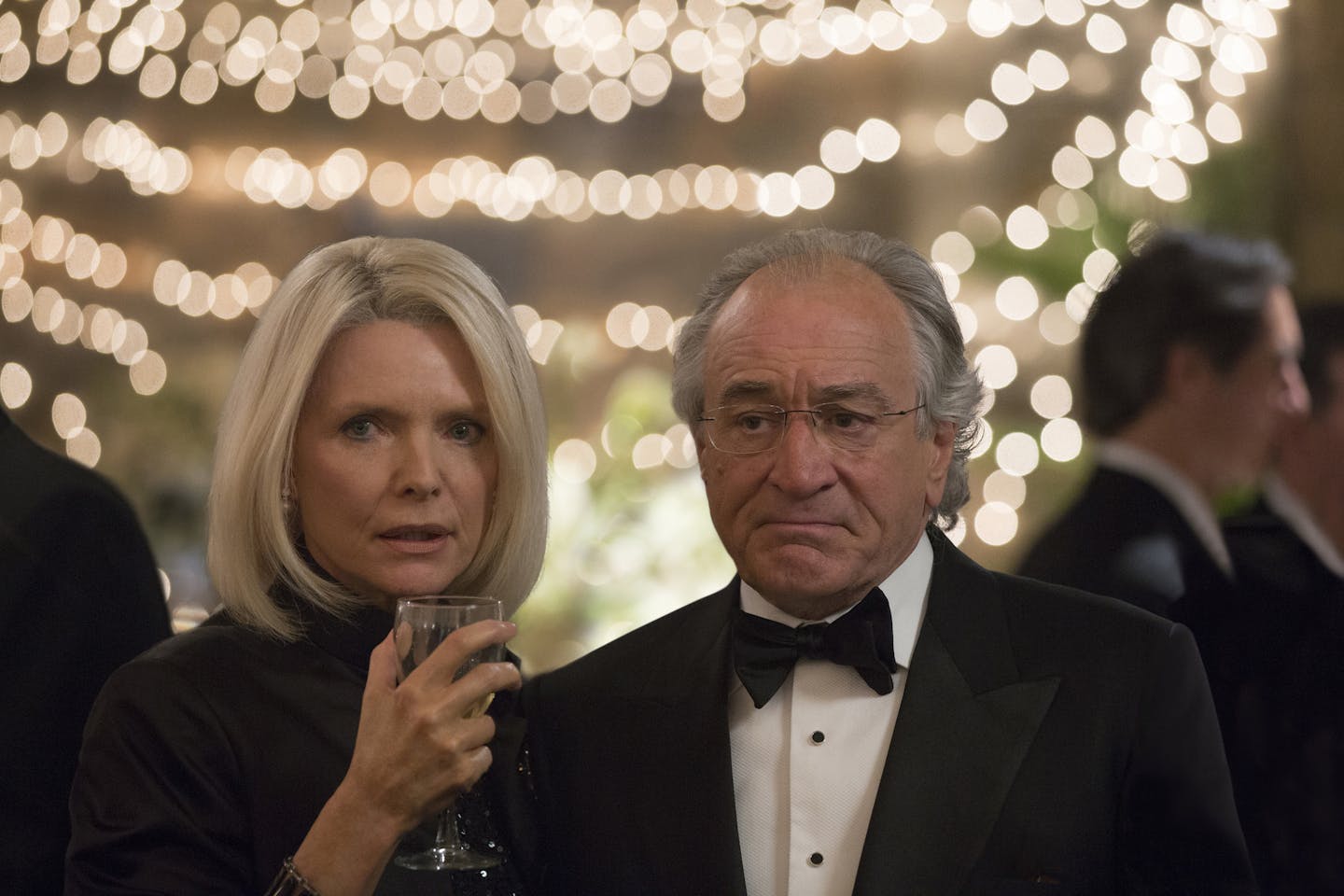 Michelle Pfeiffer, Robert De Niro in &#x201c;The Wizard of Lies.&#x201d;