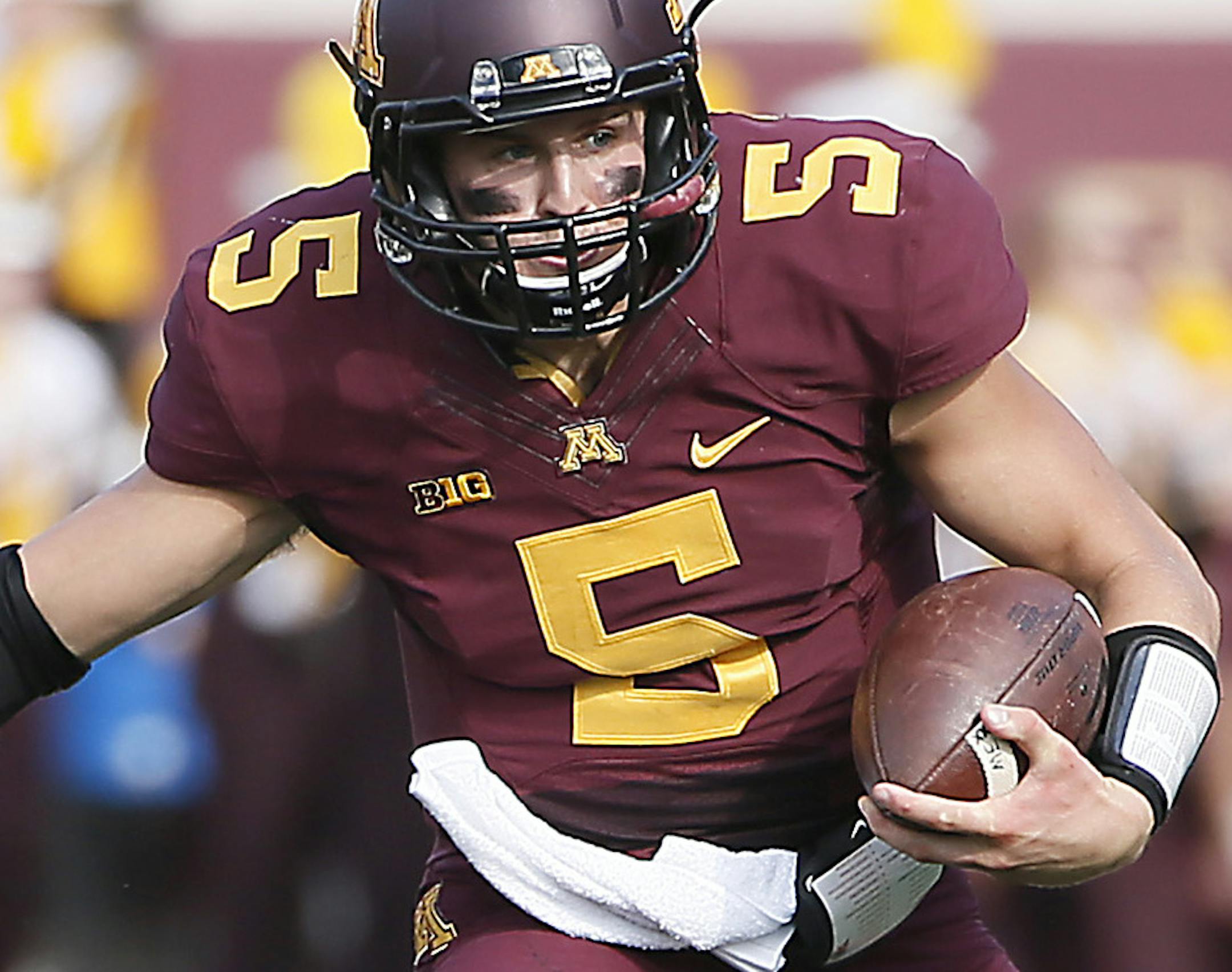 Chris Streveler looked dashing in all maroon in a start against San Jose State.