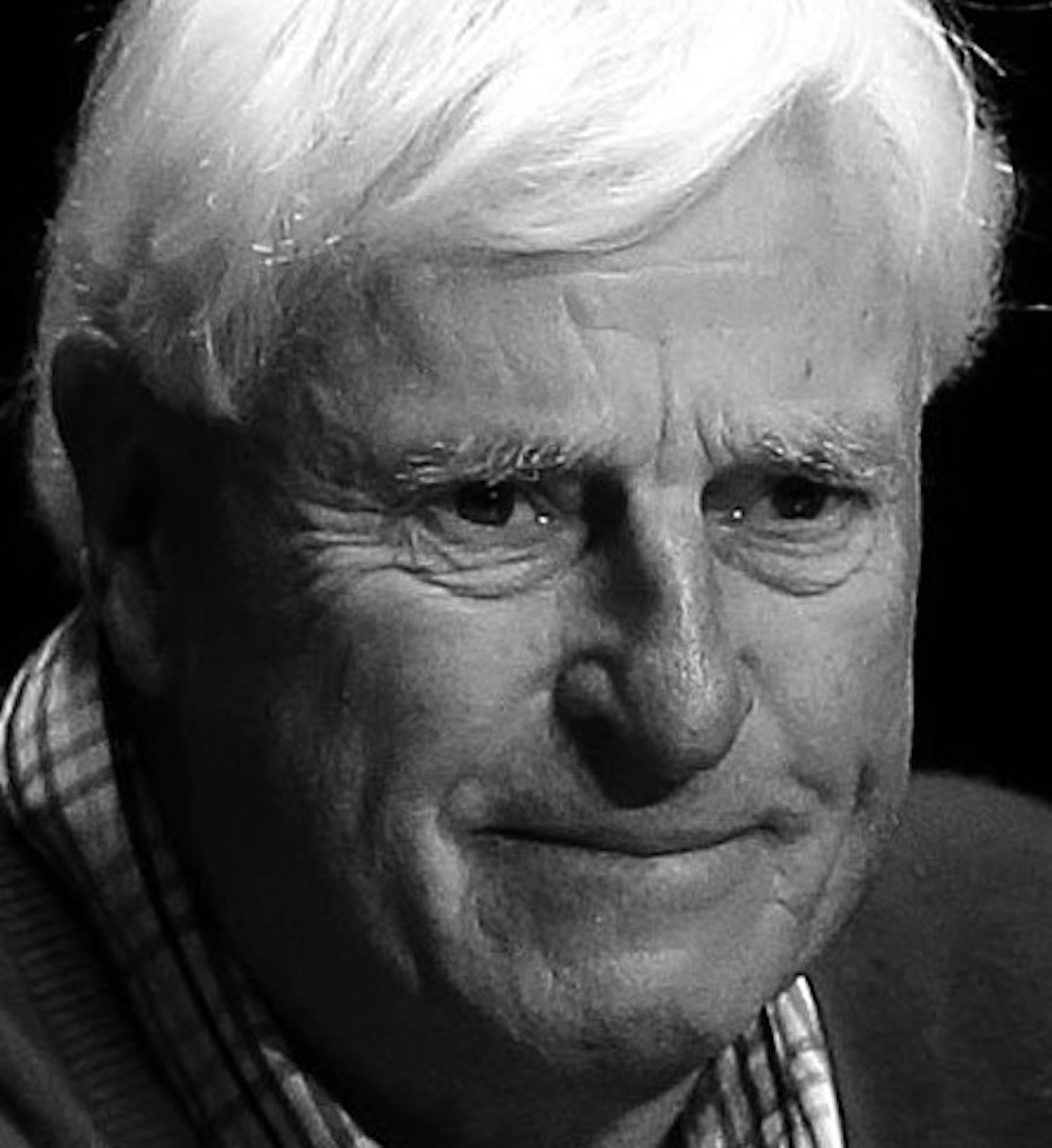 Former Indiana basketball coach Bob Knight shakes hands with Republican presidential candidate Donald Trump during a campaign stop at Old National Events Plaza, Thursday, April 28, 2016, in Evansville, Ind. (AP Photo/Darron Cummings) ORG XMIT: MIN2016061817414135