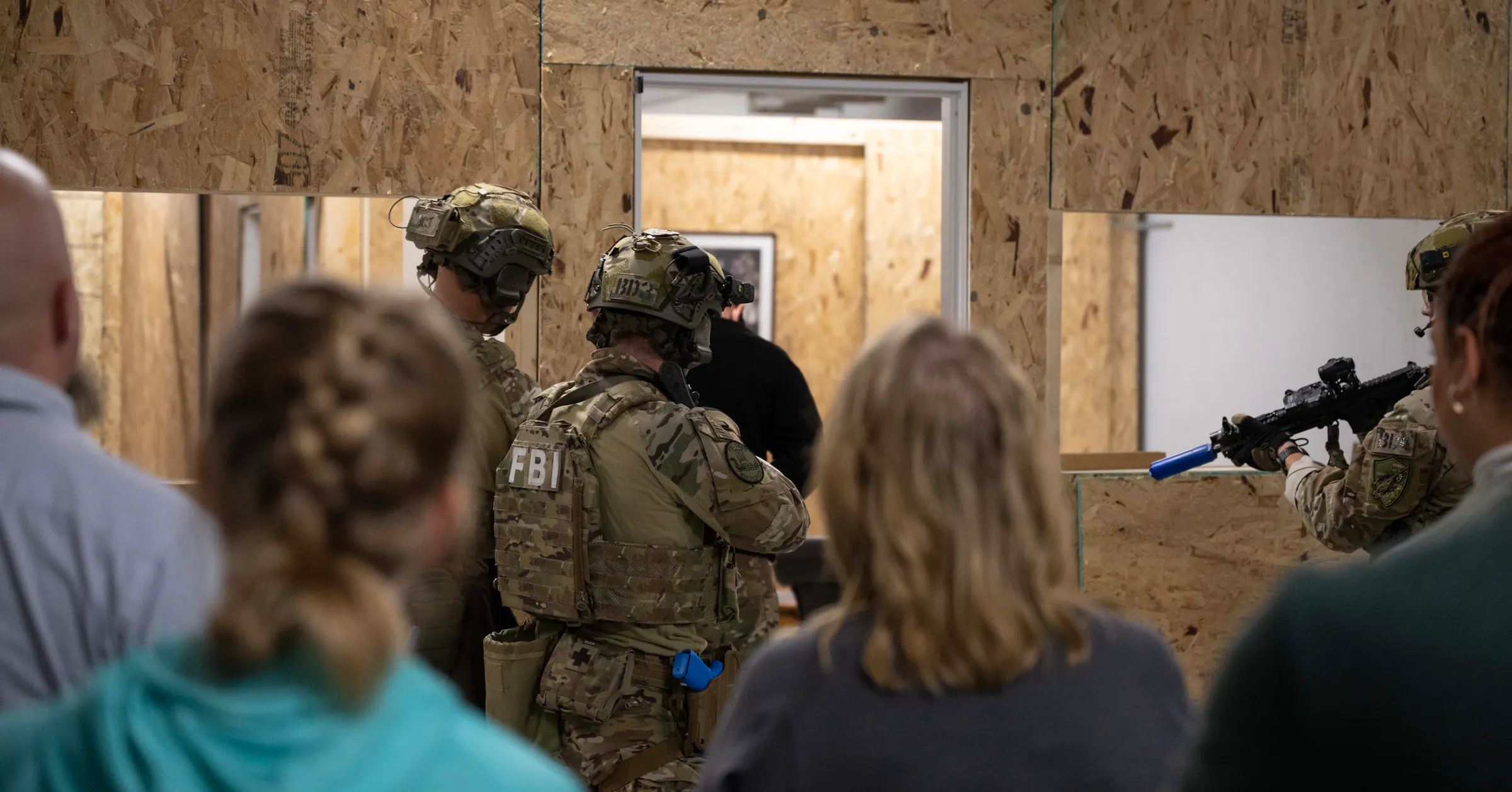 Fbi Operate How does the Minneapolis FBI operate? Citizens Academy offers a rare ...