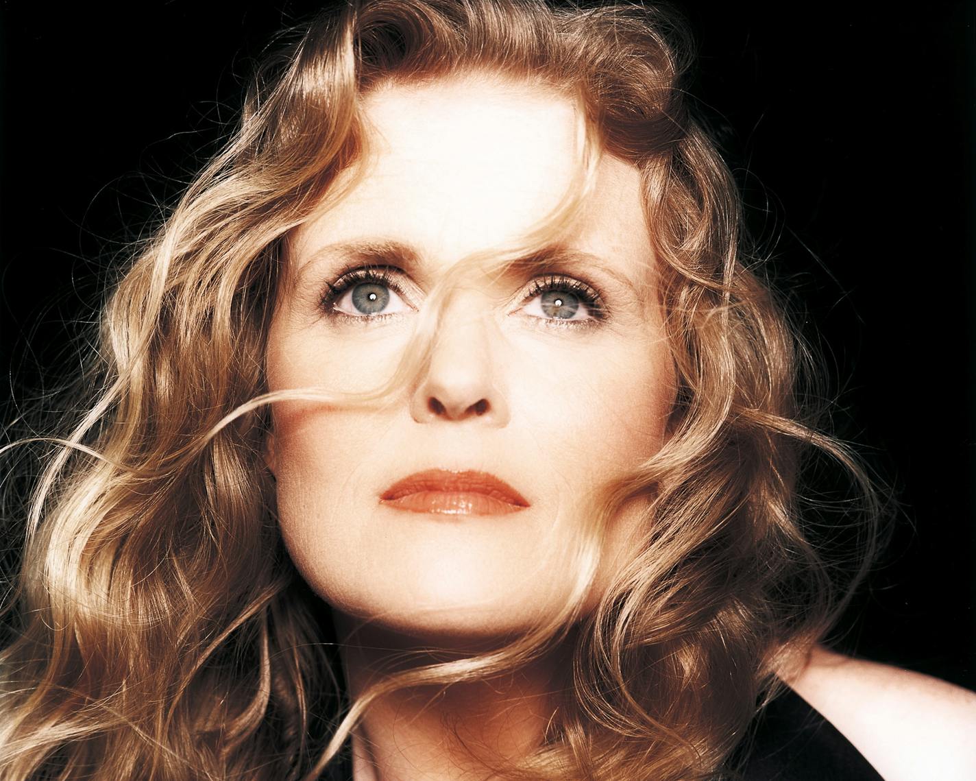 Jazz artist Tierney Sutton.