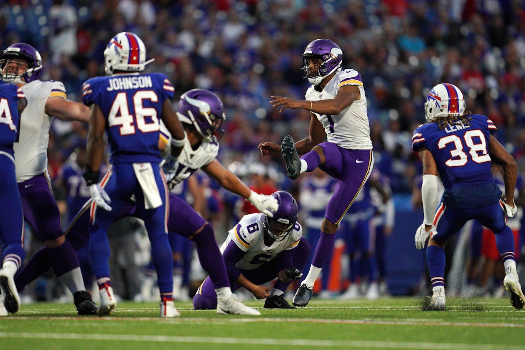 Vikings kicker Kaare Vedvik tried for a field goal in the first half.