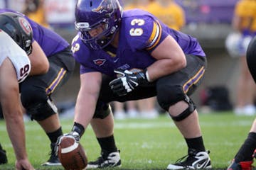 Mankato lineman, Josh Meeker