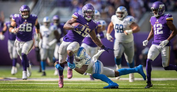 Alexander Mattison had a 48-yard run in the third quarter of the Vikings’ win over the Lions.