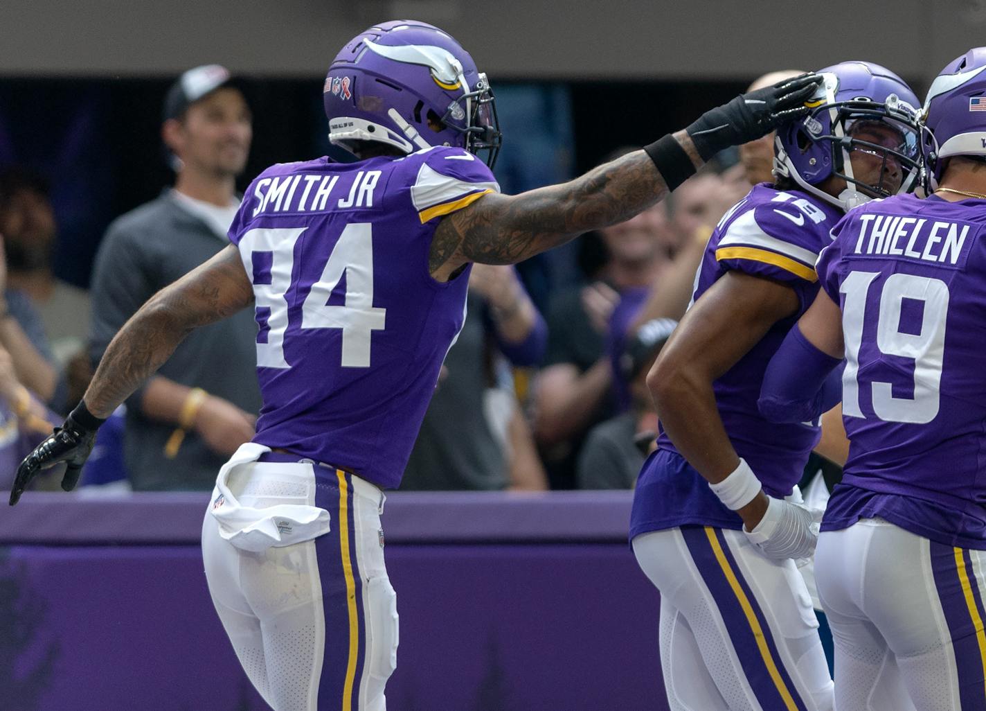 Irv Smith (84) of the Minnesota Vikings celebrates with Justin Jefferson (19) in the first quarter Sunday, September 11, 2022, at U.S. Bank Stadium in Minneapolis, Minn. ] CARLOS GONZALEZ • carlos.gonzalez@startribune.com