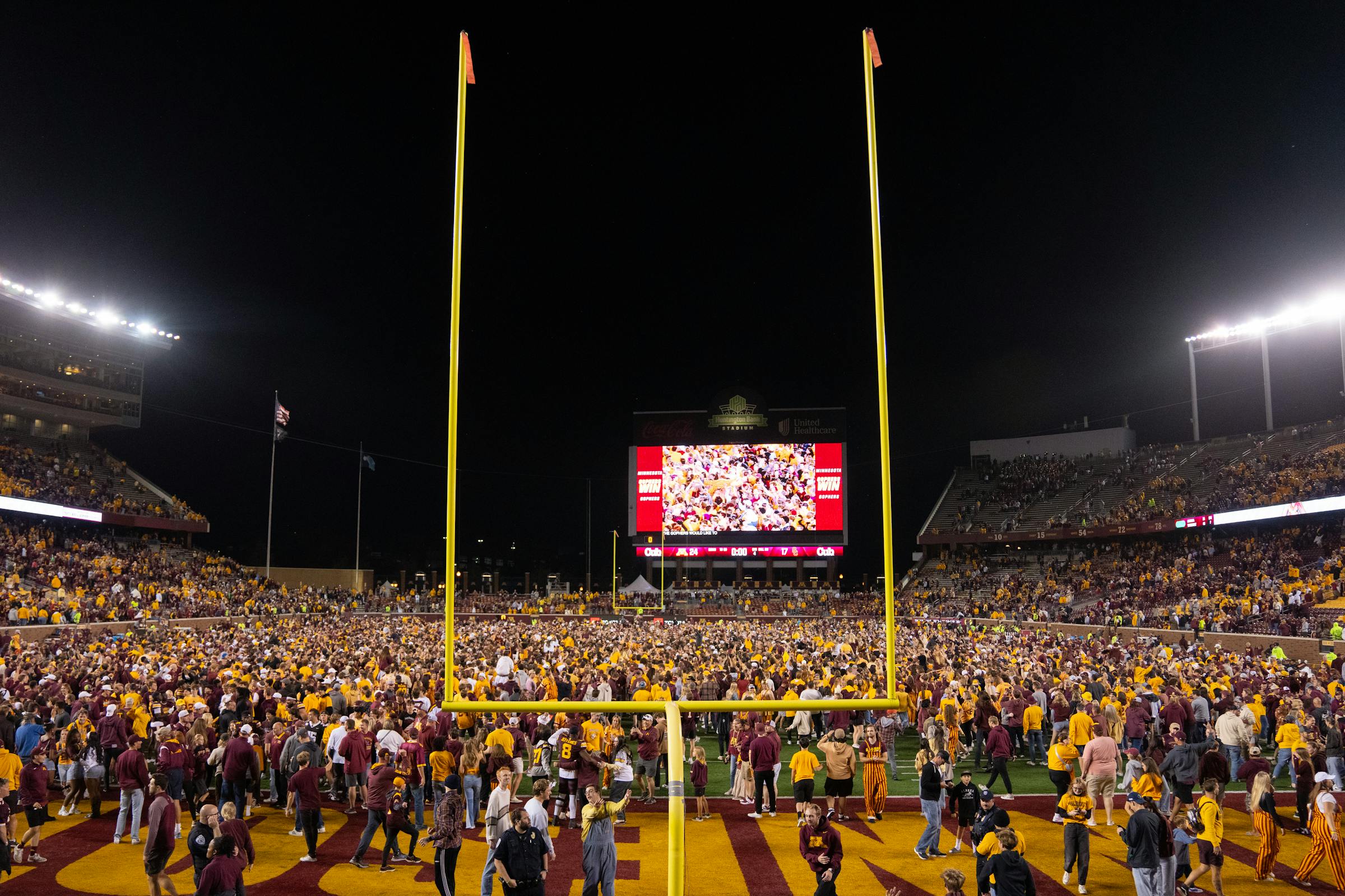 Analysis: A Saturday night to remember for Gophers football trio