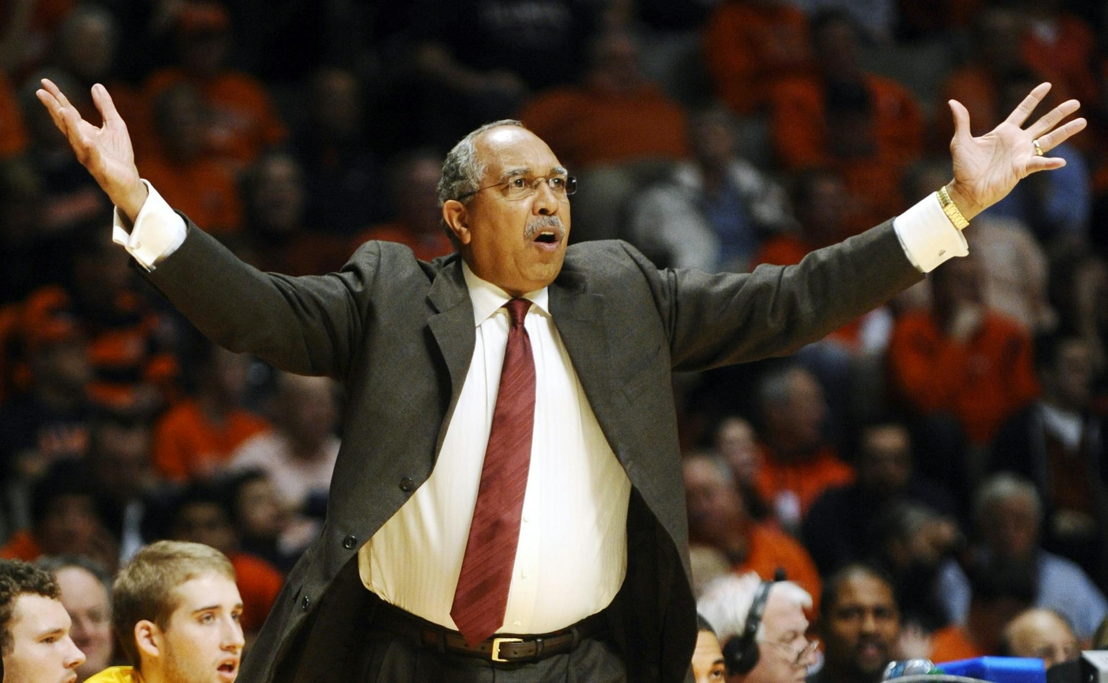 Gophers basketball coach Tubby Smith