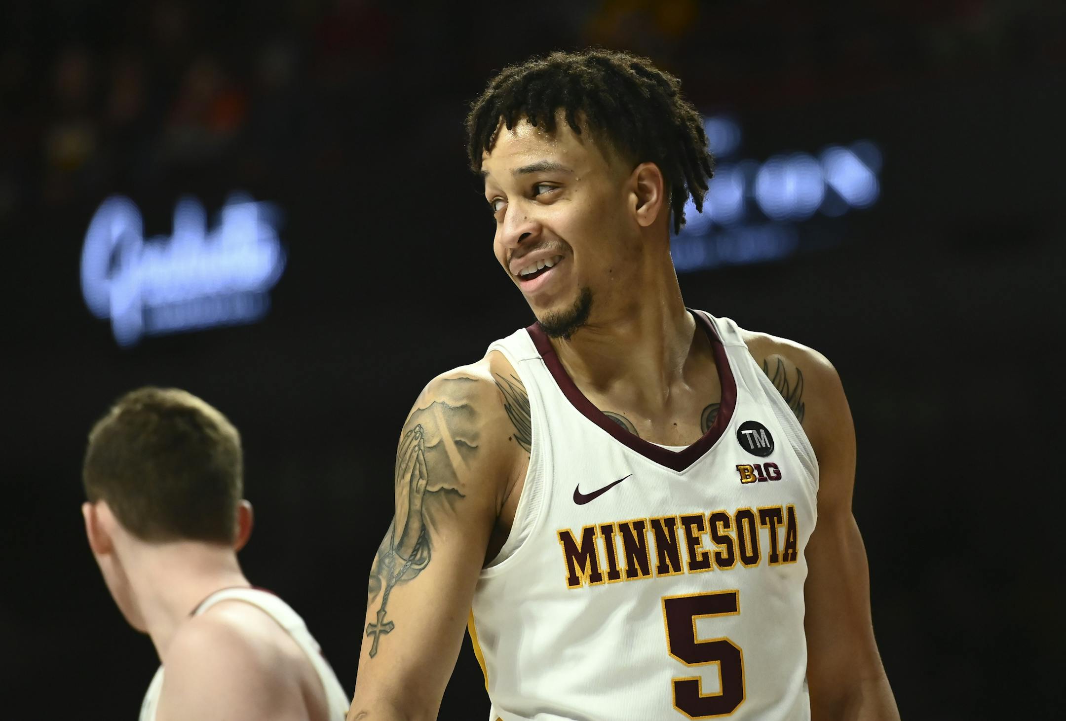Former Gophers star Amir Coffey