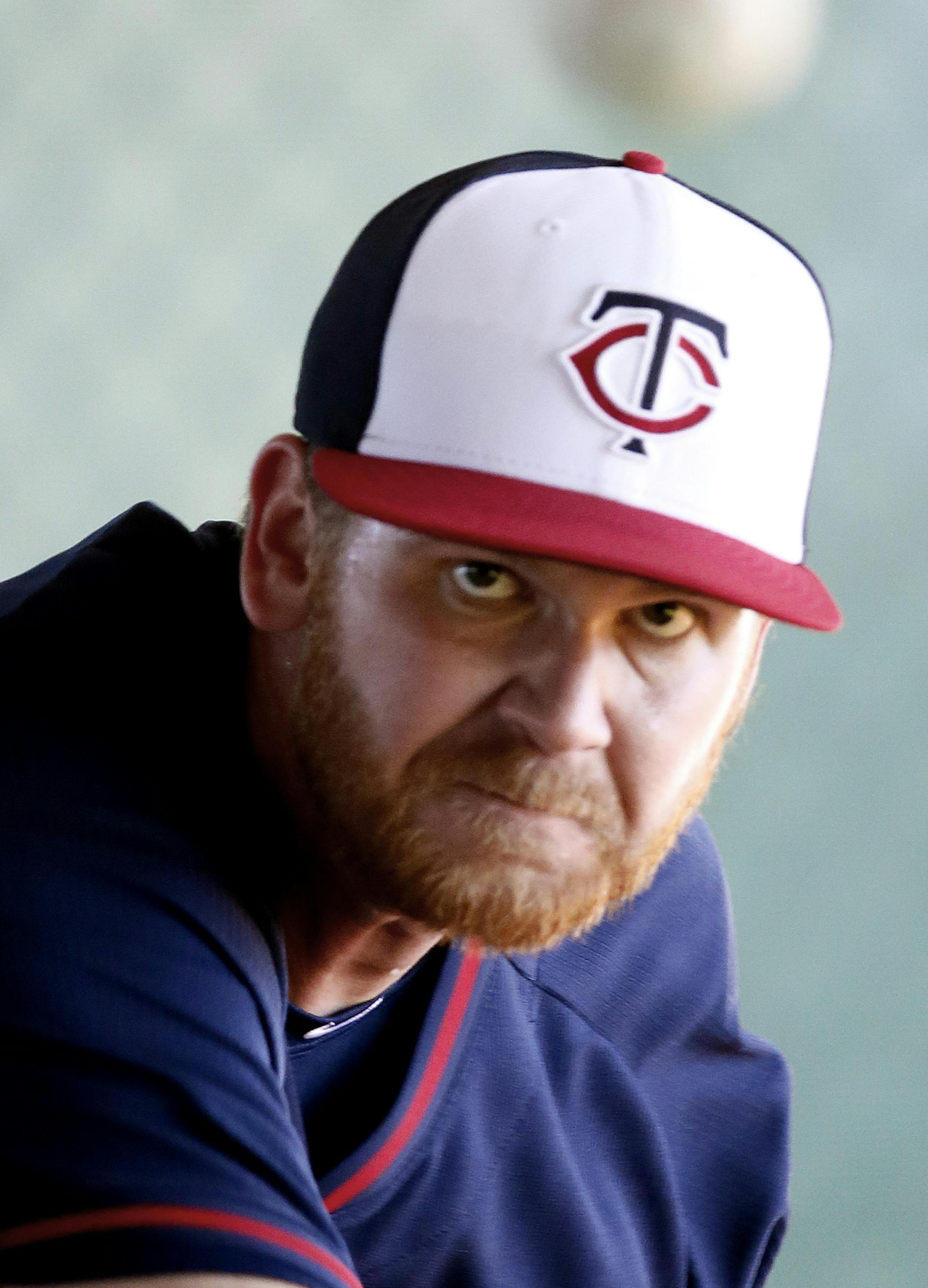 Twins right hand pitcher Michael Tonkin thew in the bull pen on Monday Feb 17. 2014 in Fort Myers, Florida Lee County Sports Complex. Monday is the first full day workout with pitchers and catchers . ] JERRY HOLT jerry.holt@startribune.com ORG XMIT: MIN1402171431421538 ORG XMIT: MIN1402202032233949