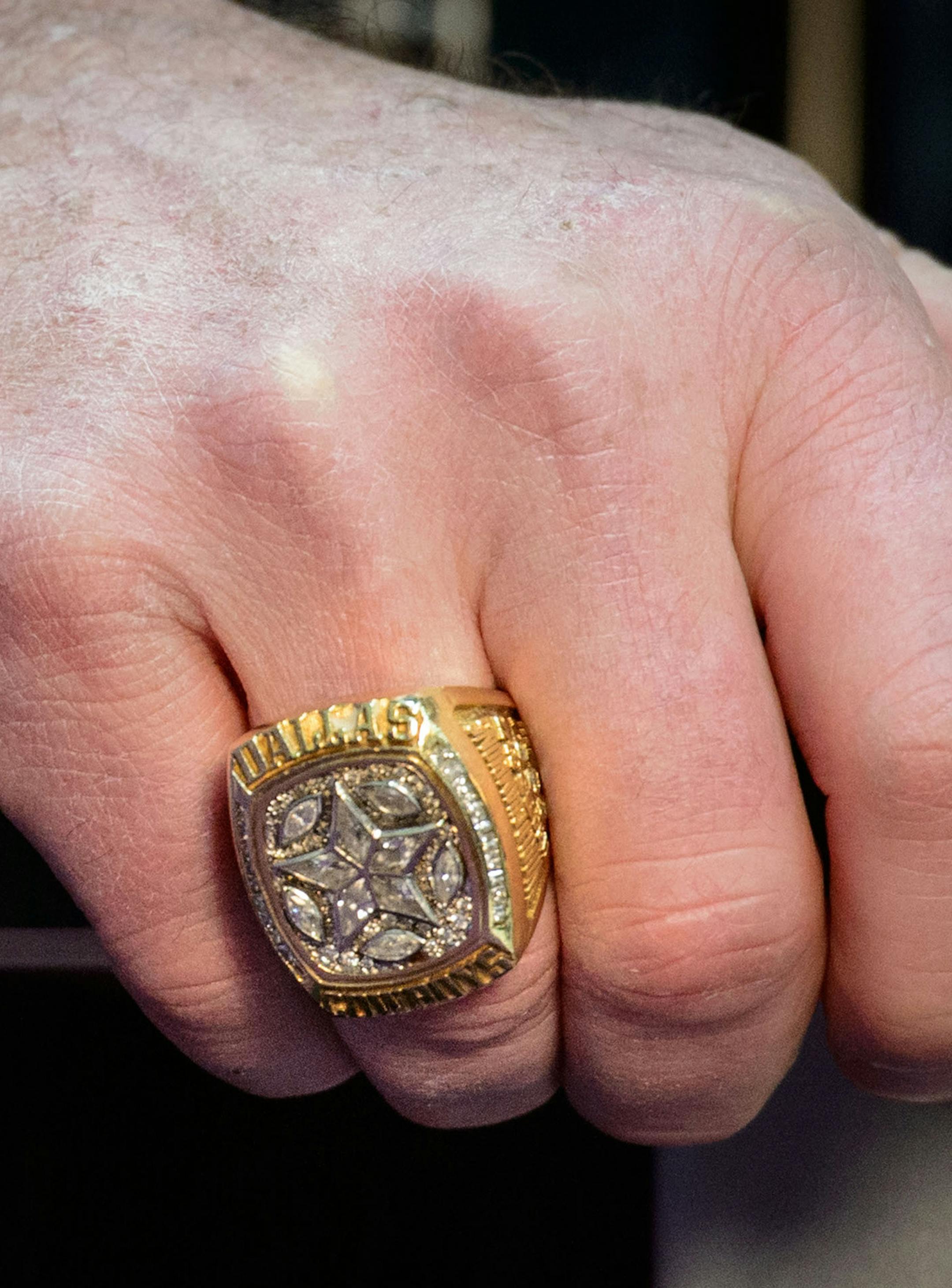 Ziummer sportd a Dallas Cowboys Super Bowl ring. Minnesota Vikings today introduced new head coach Mike Zimmer at a news conference at Winter Park. Friday, January 17, 2014. ] GLEN STUBBE * gstubbe@startribune.com