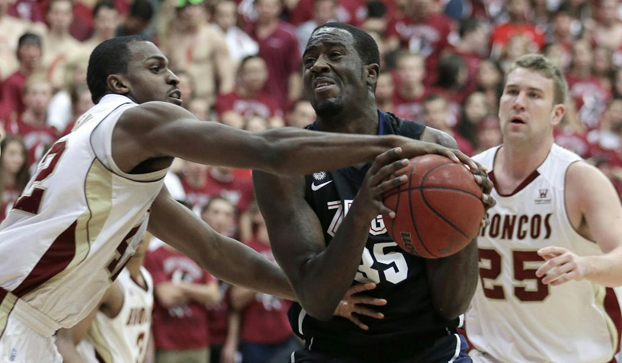 Gonzaga's Sam Dower, who played high school basketball for Osseo.