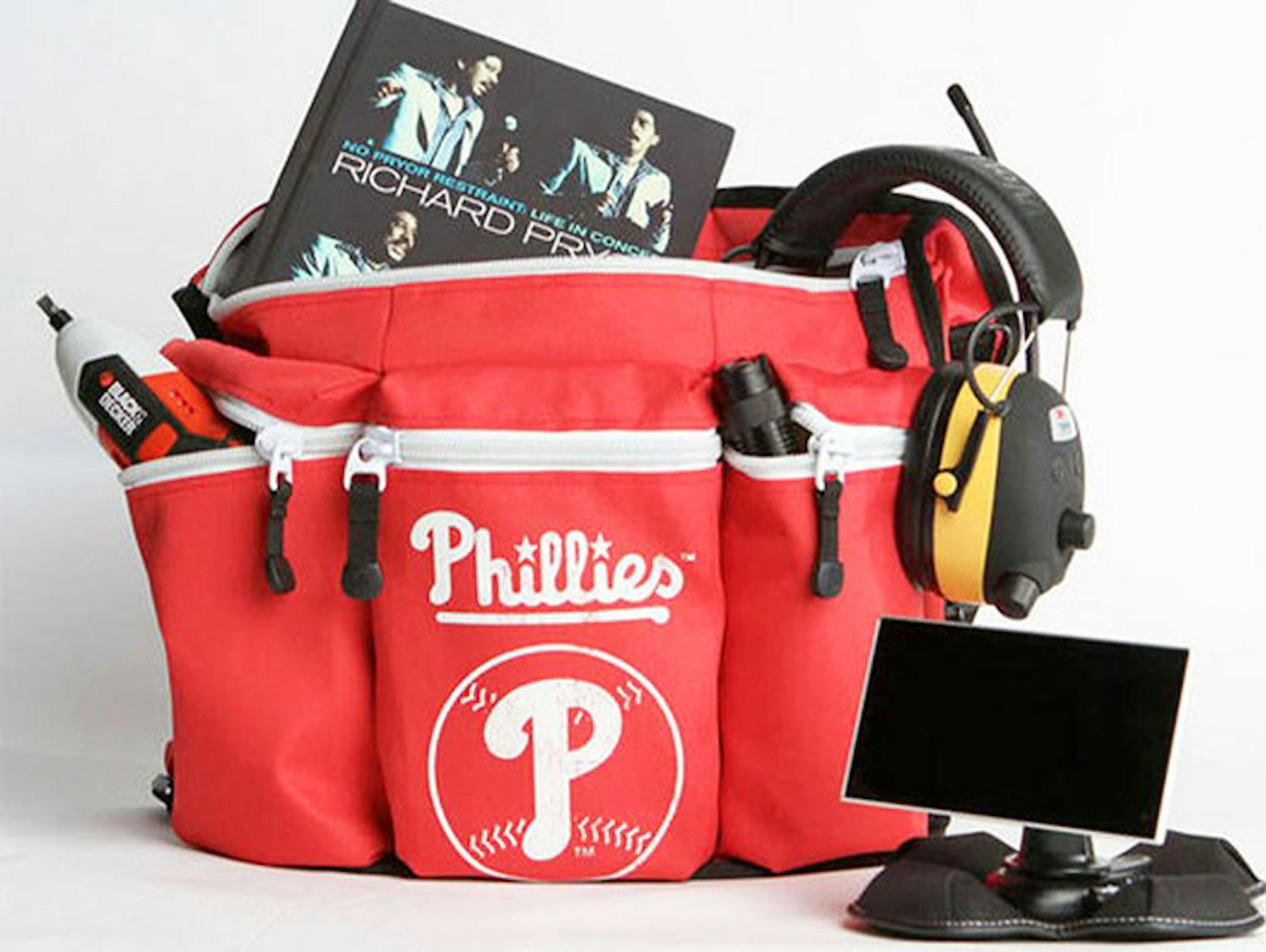 A whole kit-load of stuff for dad for Father's Day. (Philadelphia Daily News/MCT) ORG XMIT: 1139677