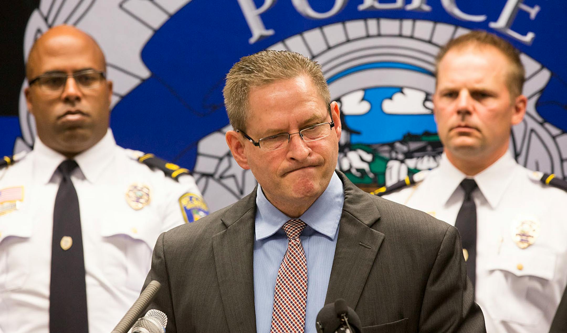 Special Agent Richard Thornton of the Minneapolis bureau of the FBI speaks during a press conference.